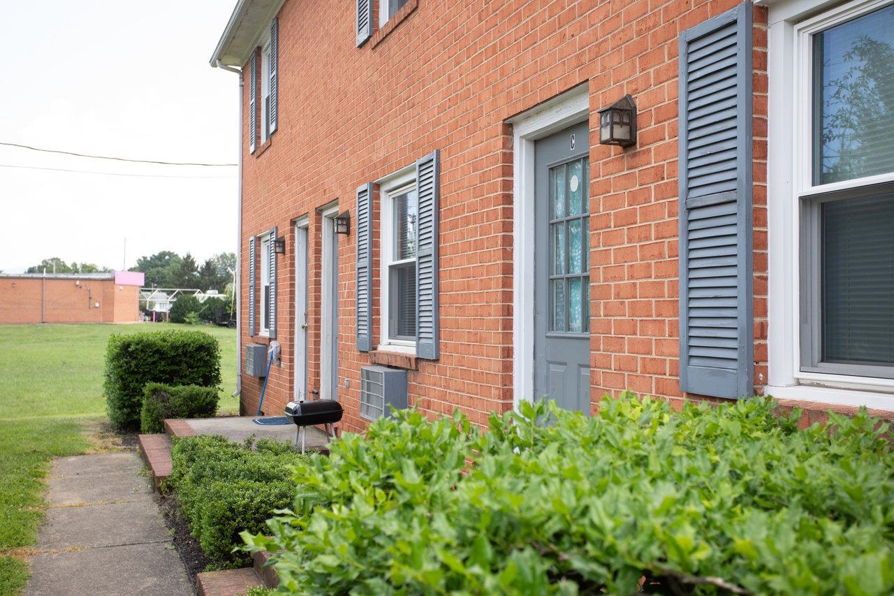 601 NORWOOD ST, HARRISONBURG, Virginia 22801, ,Residential,601 NORWOOD ST,667278 MLS # 667278