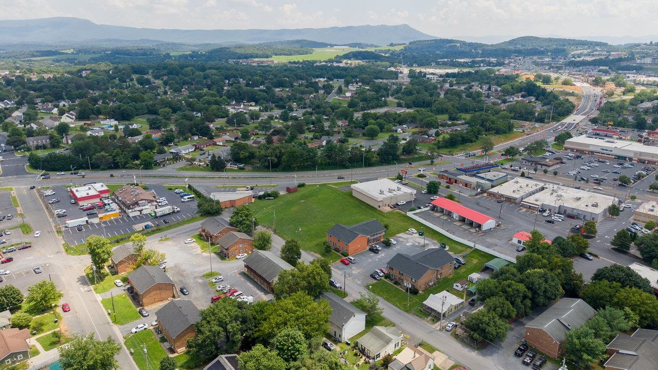 601 NORWOOD ST, HARRISONBURG, Virginia 22801, ,Residential,601 NORWOOD ST,667278 MLS # 667278