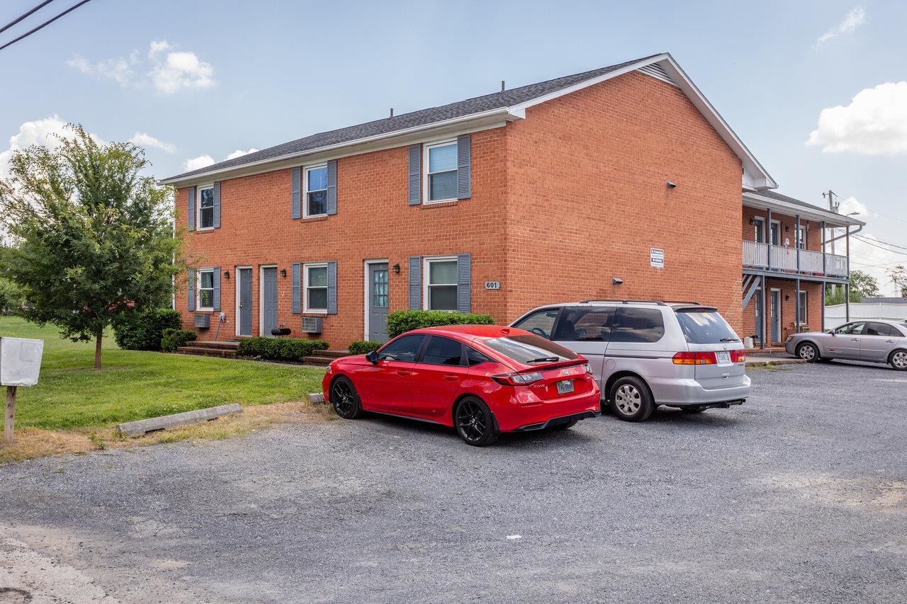 601 NORWOOD ST, HARRISONBURG, Virginia 22801, ,Residential,601 NORWOOD ST,667278 MLS # 667278