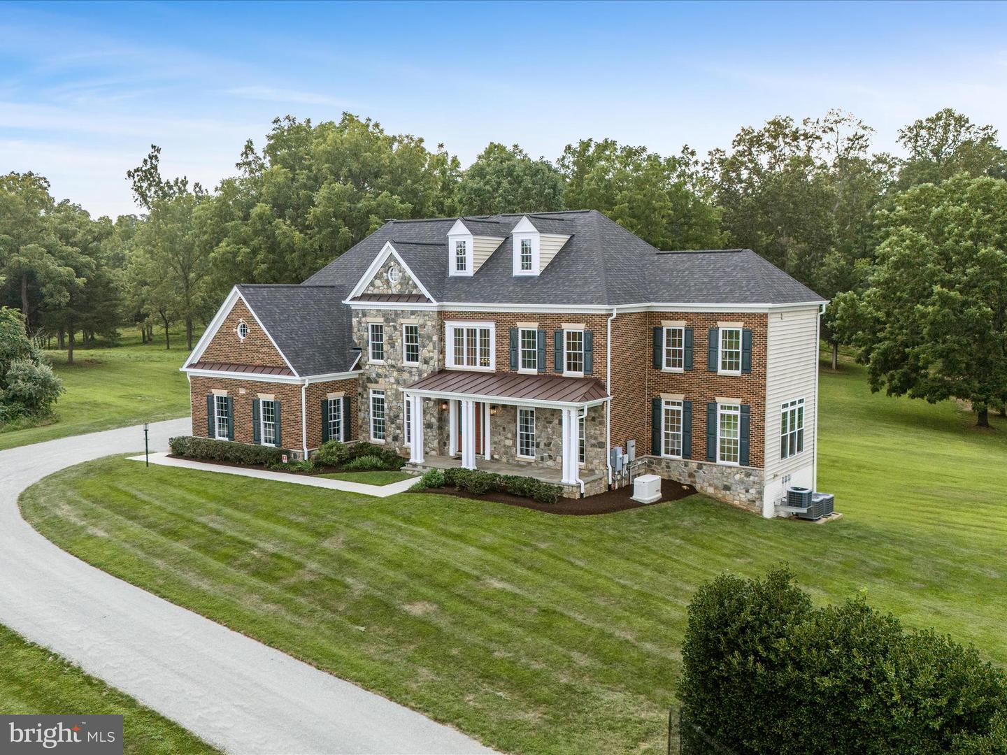 21753 CLEAR CREEK LN, ALDIE, Virginia 20105, 5 Bedrooms Bedrooms, ,4 BathroomsBathrooms,Residential,For sale,21753 CLEAR CREEK LN,VALO2089556 MLS # VALO2089556