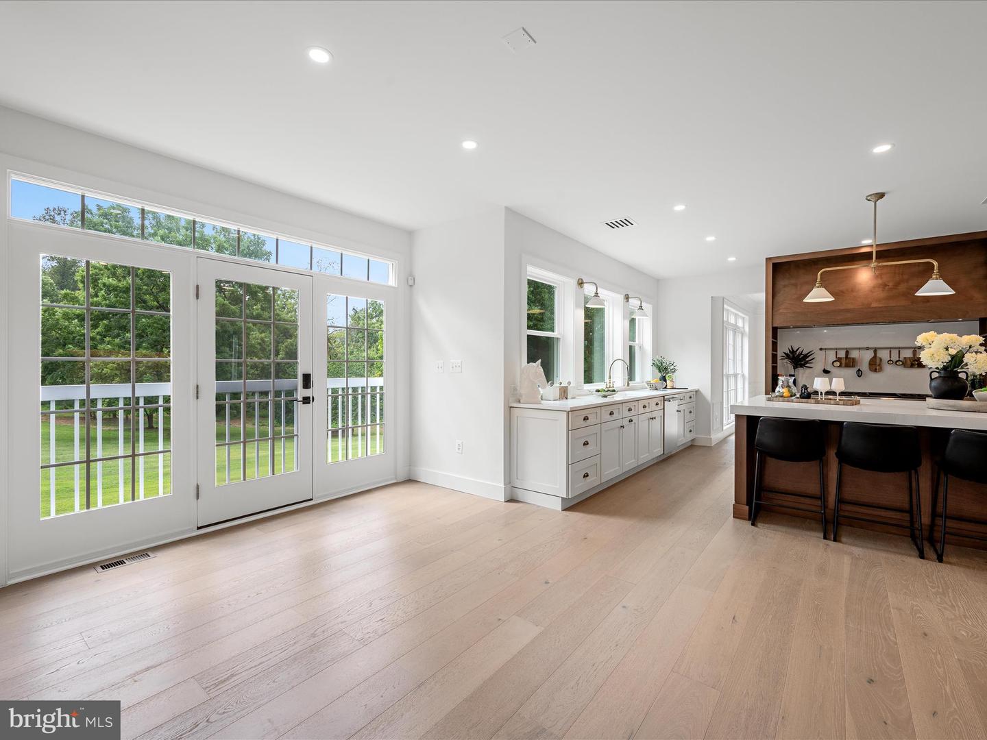 21753 CLEAR CREEK LN, ALDIE, Virginia 20105, 5 Bedrooms Bedrooms, ,4 BathroomsBathrooms,Residential,For sale,21753 CLEAR CREEK LN,VALO2089556 MLS # VALO2089556
