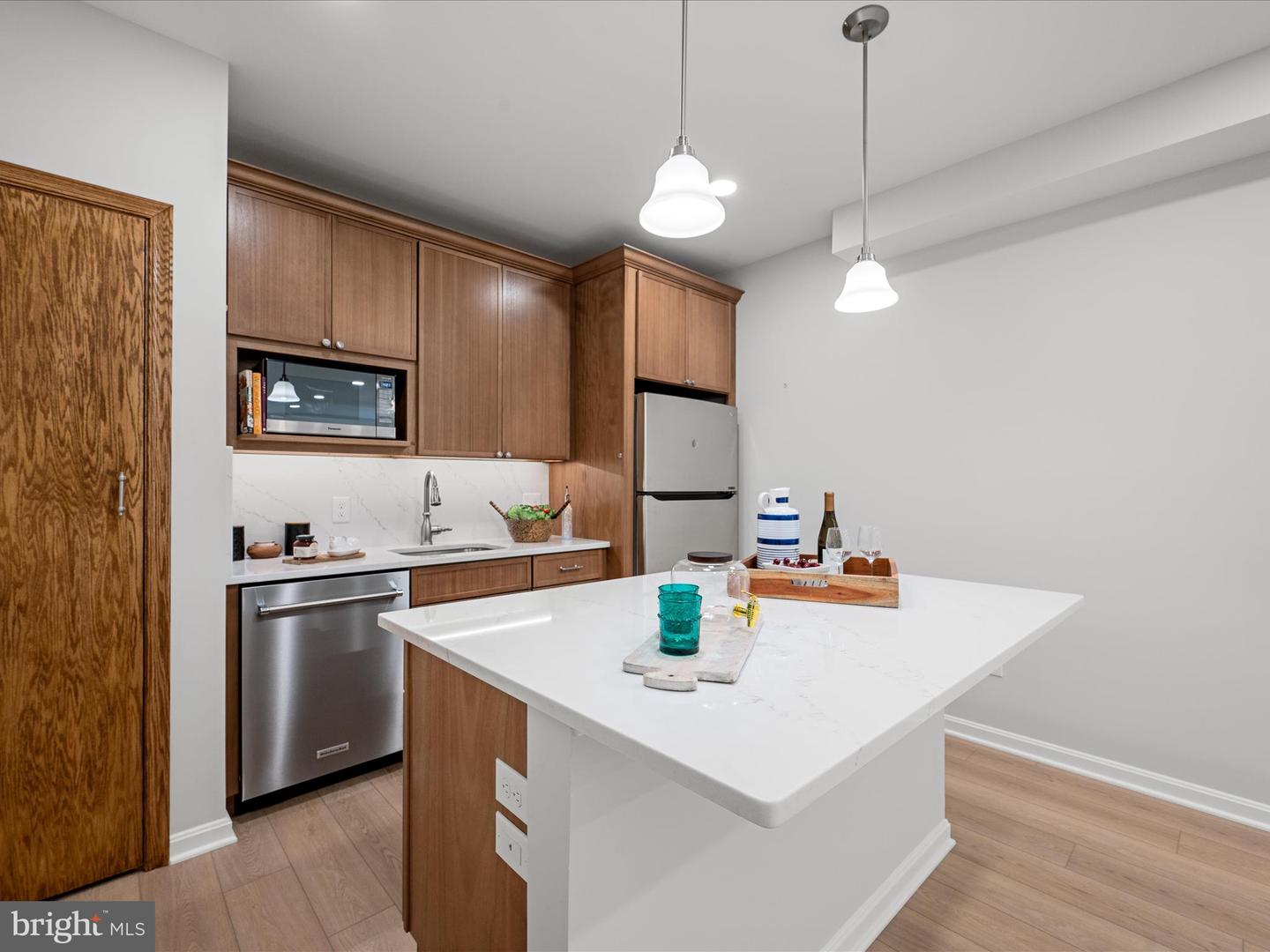 21753 CLEAR CREEK LN, ALDIE, Virginia 20105, 5 Bedrooms Bedrooms, ,4 BathroomsBathrooms,Residential,For sale,21753 CLEAR CREEK LN,VALO2089556 MLS # VALO2089556