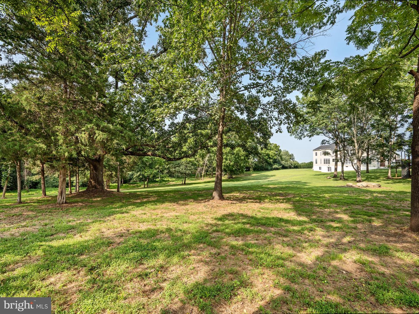 21753 CLEAR CREEK LN, ALDIE, Virginia 20105, 5 Bedrooms Bedrooms, ,4 BathroomsBathrooms,Residential,For sale,21753 CLEAR CREEK LN,VALO2089556 MLS # VALO2089556