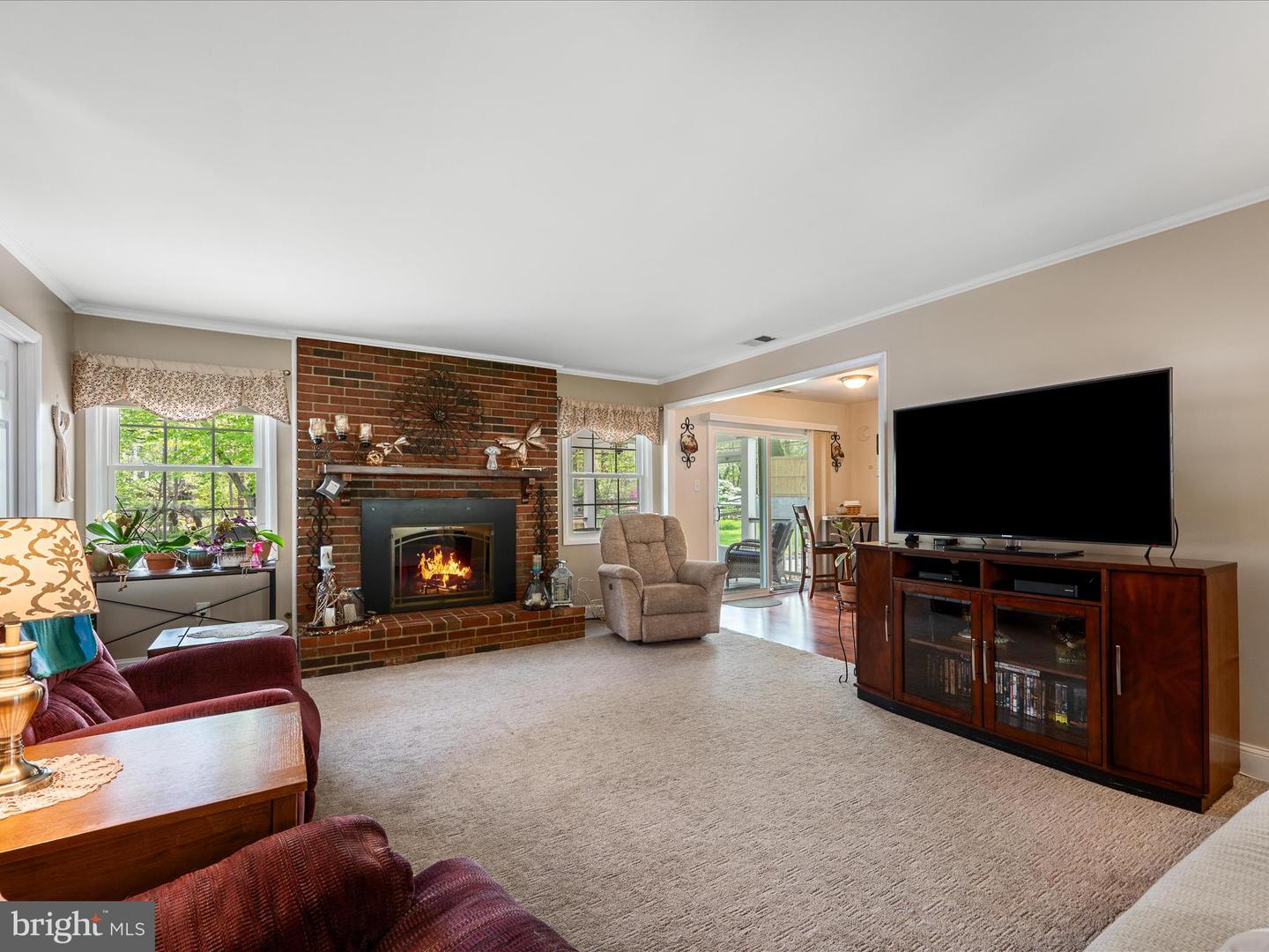 13107 MELVILLE LN, FAIRFAX, Virginia 22033, 4 Bedrooms Bedrooms, ,2 BathroomsBathrooms,Residential,For sale,13107 MELVILLE LN,VAFX2233050 MLS # VAFX2233050