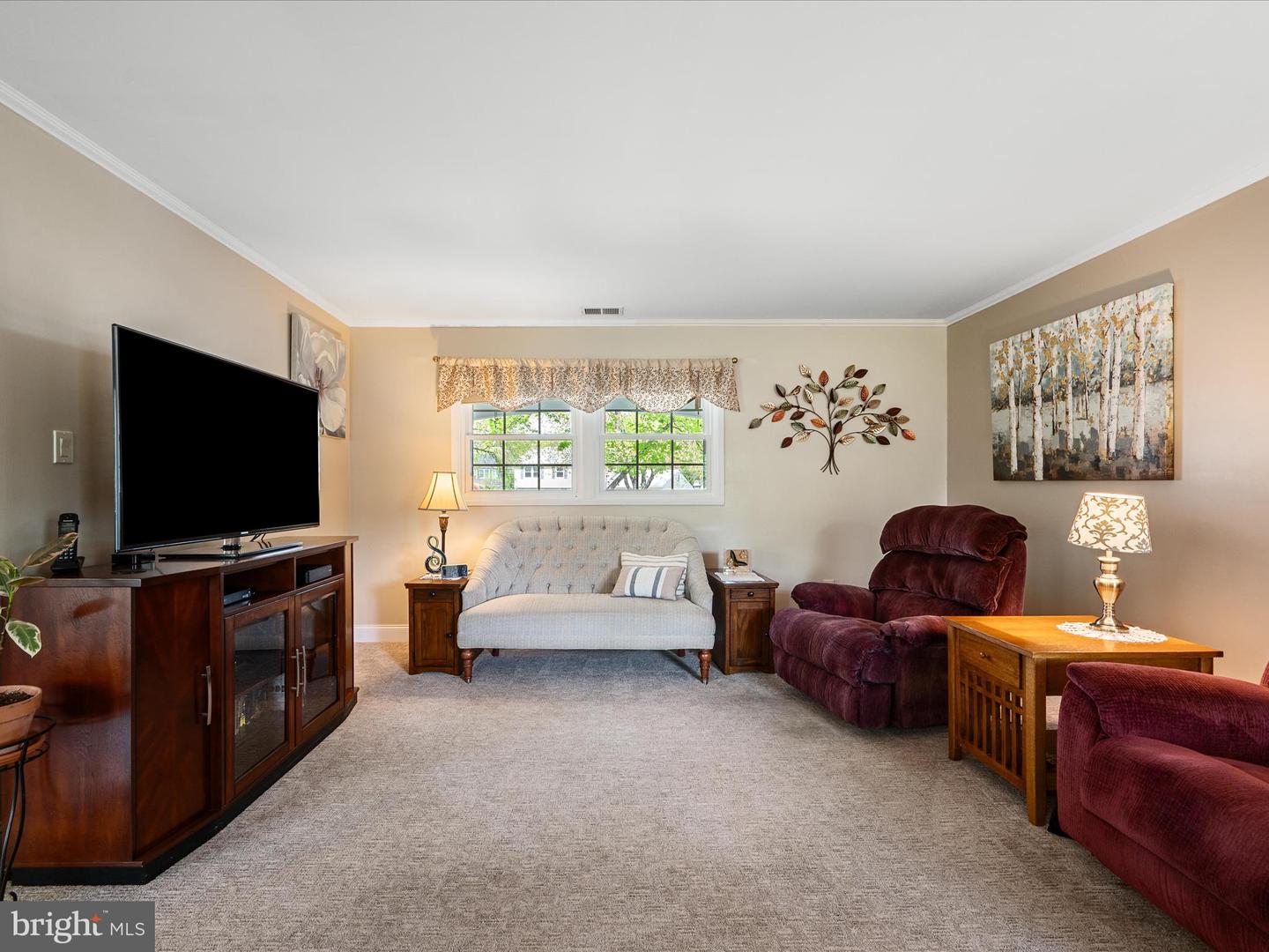 13107 MELVILLE LN, FAIRFAX, Virginia 22033, 4 Bedrooms Bedrooms, ,2 BathroomsBathrooms,Residential,For sale,13107 MELVILLE LN,VAFX2233050 MLS # VAFX2233050