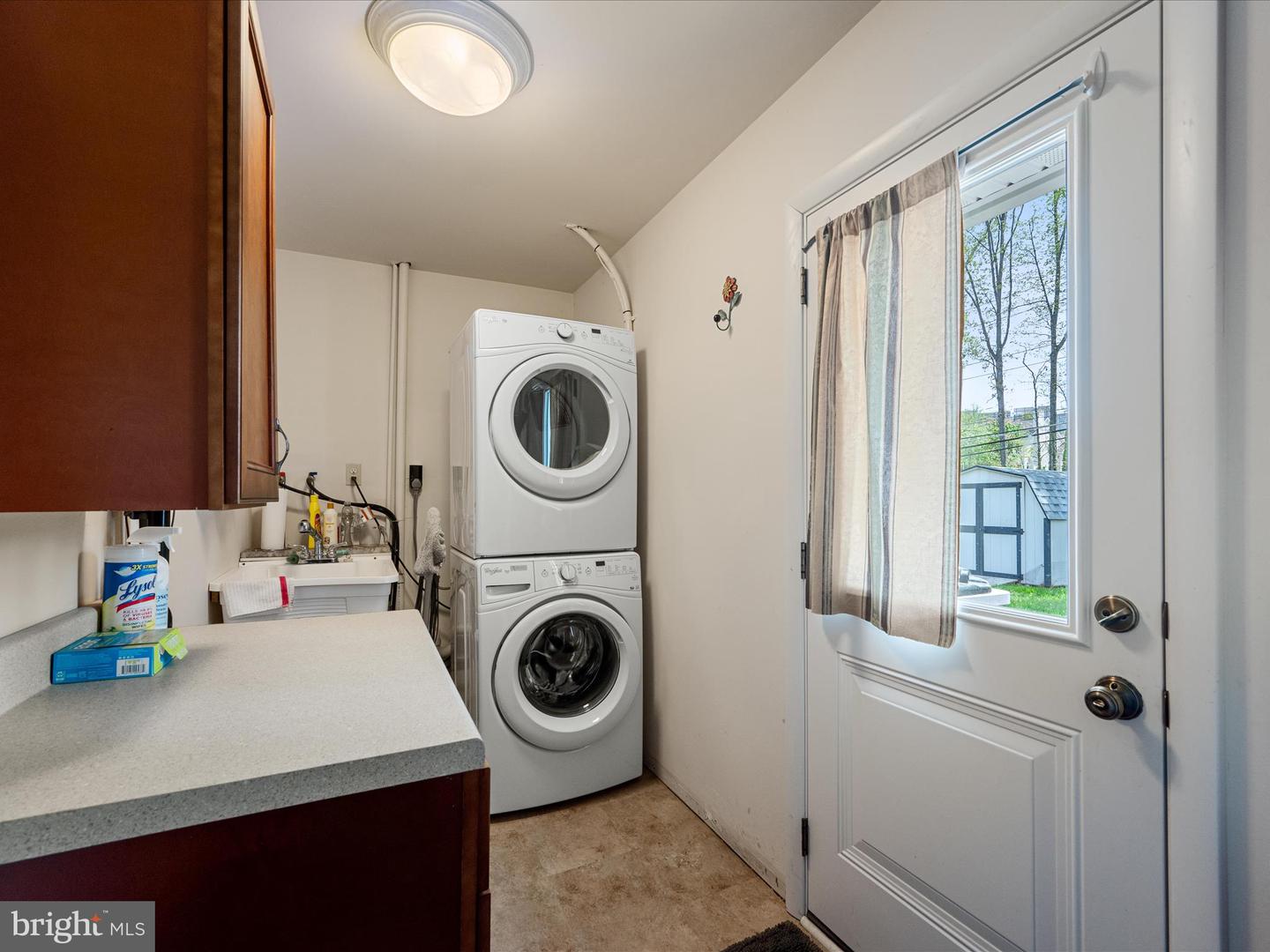 13107 MELVILLE LN, FAIRFAX, Virginia 22033, 4 Bedrooms Bedrooms, ,2 BathroomsBathrooms,Residential,For sale,13107 MELVILLE LN,VAFX2233050 MLS # VAFX2233050