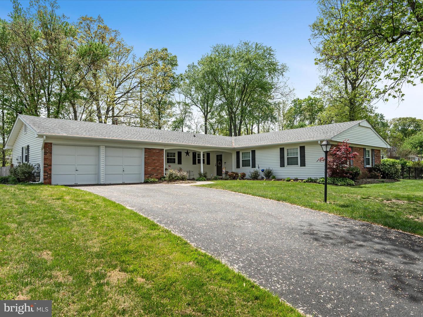 13107 MELVILLE LN, FAIRFAX, Virginia 22033, 4 Bedrooms Bedrooms, ,2 BathroomsBathrooms,Residential,For sale,13107 MELVILLE LN,VAFX2233050 MLS # VAFX2233050
