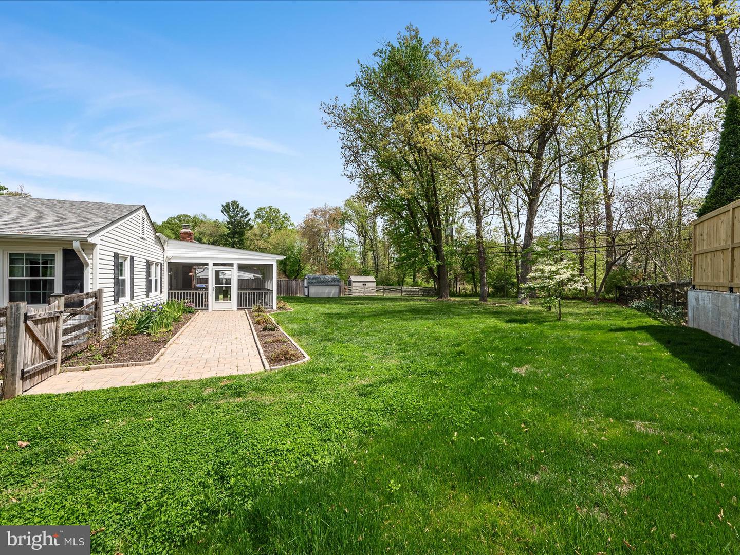 13107 MELVILLE LN, FAIRFAX, Virginia 22033, 4 Bedrooms Bedrooms, ,2 BathroomsBathrooms,Residential,For sale,13107 MELVILLE LN,VAFX2233050 MLS # VAFX2233050