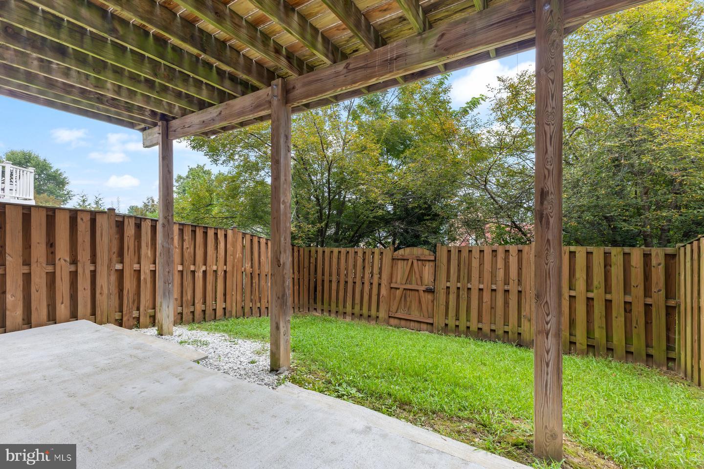 8004 SAMUEL WALLIS ST, LORTON, Virginia 22079, 3 Bedrooms Bedrooms, ,2 BathroomsBathrooms,Residential,For sale,8004 SAMUEL WALLIS ST,VAFX2234526 MLS # VAFX2234526