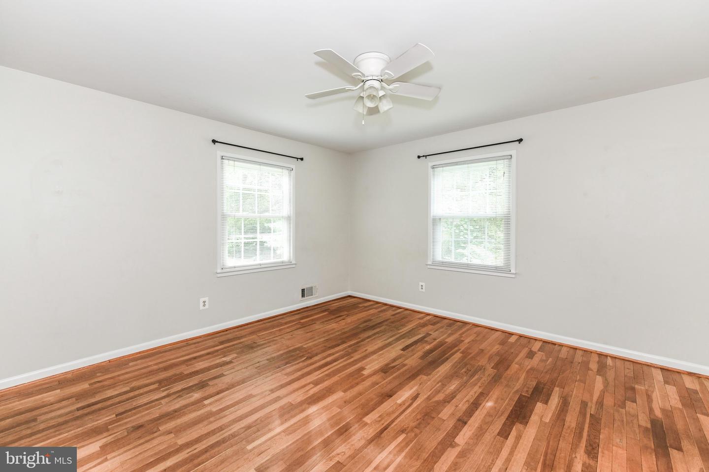 2008 KENLEY CT, ALEXANDRIA, Virginia 22308, 5 Bedrooms Bedrooms, ,2 BathroomsBathrooms,Residential,For sale,2008 KENLEY CT,VAFX2235060 MLS # VAFX2235060
