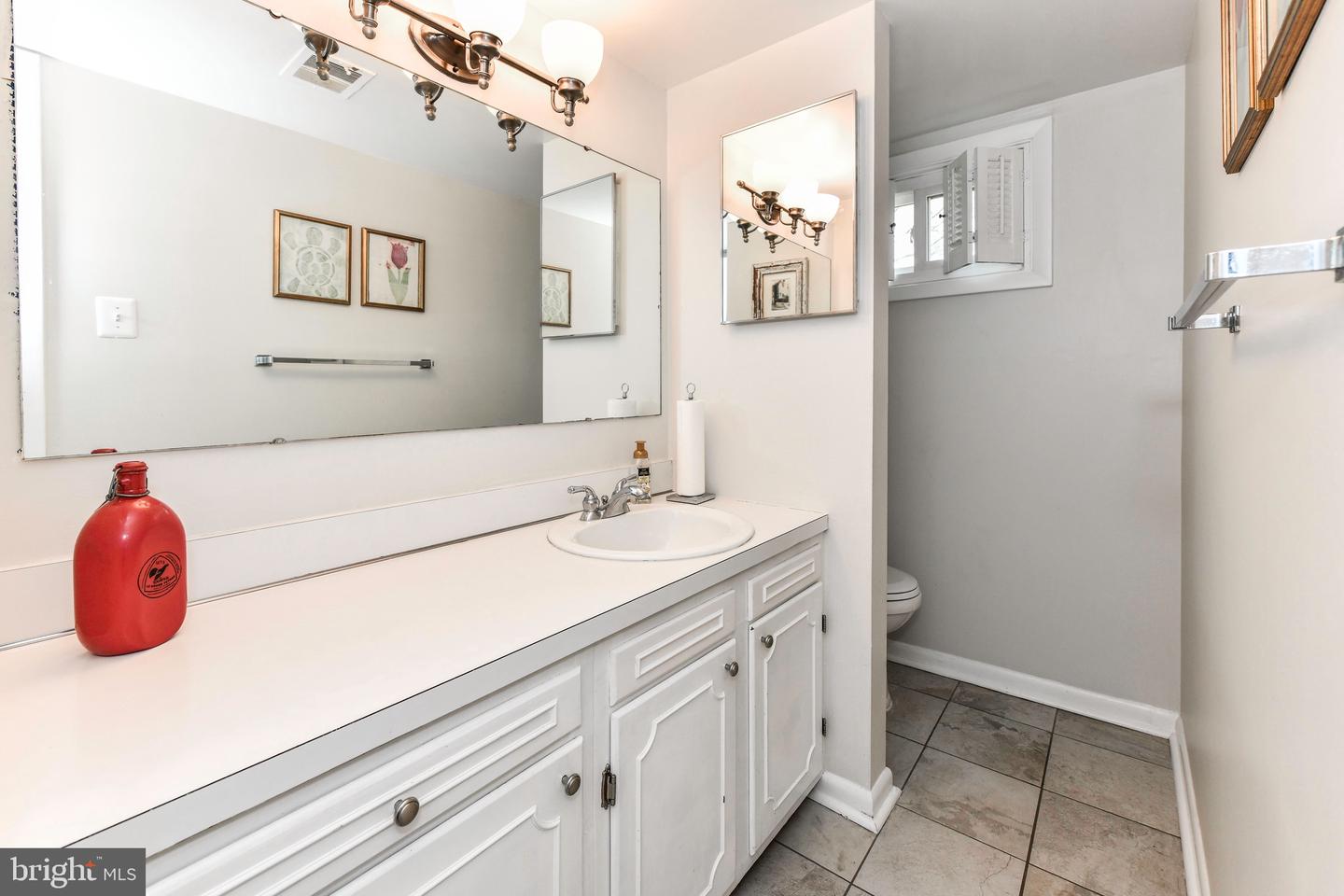 2008 KENLEY CT, ALEXANDRIA, Virginia 22308, 5 Bedrooms Bedrooms, ,2 BathroomsBathrooms,Residential,For sale,2008 KENLEY CT,VAFX2235060 MLS # VAFX2235060