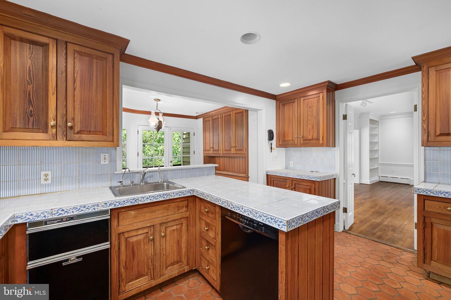 1727 HOBAN RD NW, WASHINGTON, District Of Columbia 20007, 3 Bedrooms Bedrooms, ,4 BathroomsBathrooms,Residential,For sale,1727 HOBAN RD NW,DCDC2197848 MLS # DCDC2197848