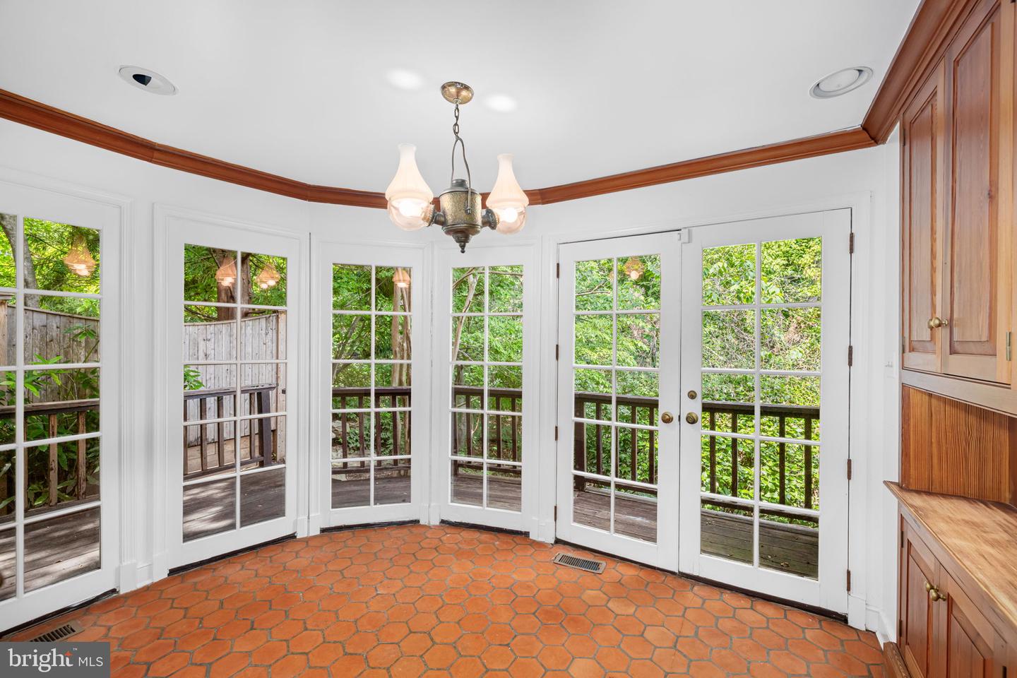 1727 HOBAN RD NW, WASHINGTON, District Of Columbia 20007, 3 Bedrooms Bedrooms, ,4 BathroomsBathrooms,Residential,For sale,1727 HOBAN RD NW,DCDC2197848 MLS # DCDC2197848