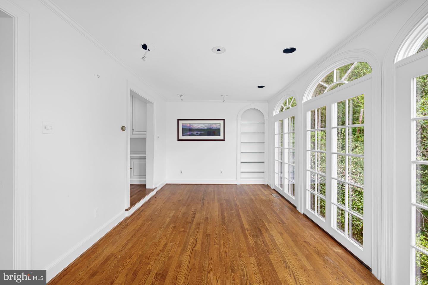 1727 HOBAN RD NW, WASHINGTON, District Of Columbia 20007, 3 Bedrooms Bedrooms, ,4 BathroomsBathrooms,Residential,For sale,1727 HOBAN RD NW,DCDC2197848 MLS # DCDC2197848