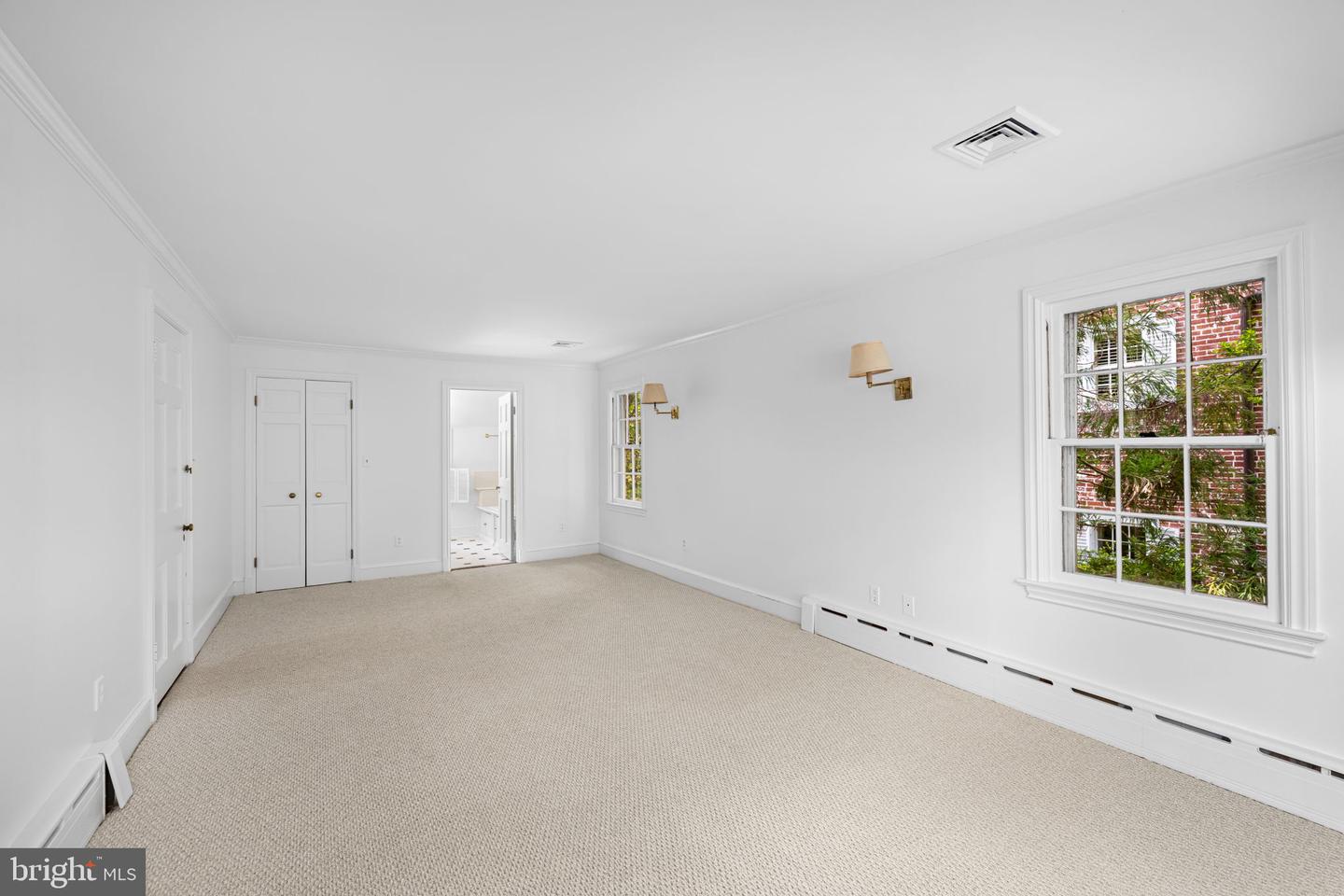 1727 HOBAN RD NW, WASHINGTON, District Of Columbia 20007, 3 Bedrooms Bedrooms, ,4 BathroomsBathrooms,Residential,For sale,1727 HOBAN RD NW,DCDC2197848 MLS # DCDC2197848