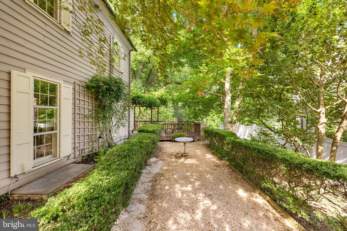 1727 HOBAN RD NW, WASHINGTON, District Of Columbia 20007, 3 Bedrooms Bedrooms, ,4 BathroomsBathrooms,Residential,For sale,1727 HOBAN RD NW,DCDC2197848 MLS # DCDC2197848
