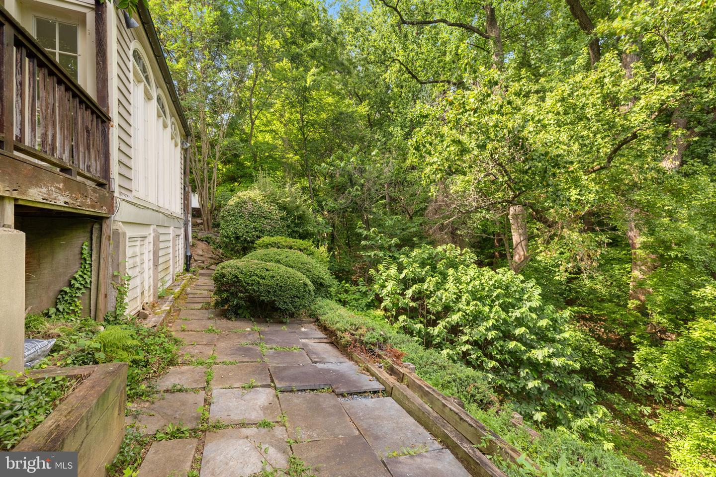 1727 HOBAN RD NW, WASHINGTON, District Of Columbia 20007, 3 Bedrooms Bedrooms, ,4 BathroomsBathrooms,Residential,For sale,1727 HOBAN RD NW,DCDC2197848 MLS # DCDC2197848