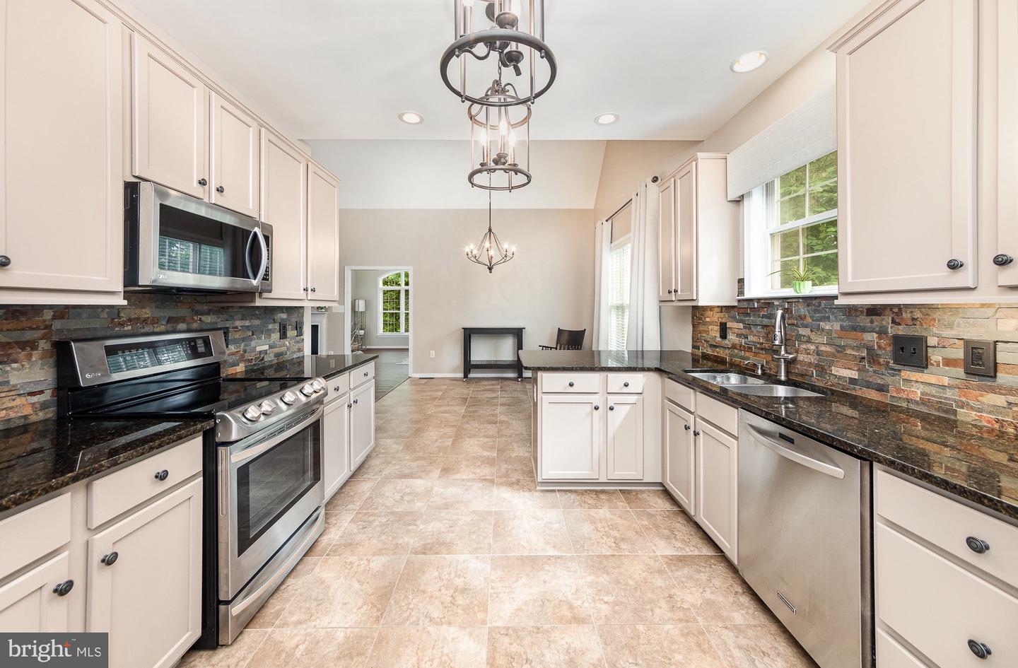 9401 ORCHID TER, CHESTERFIELD, Virginia 23832, 4 Bedrooms Bedrooms, 8 Rooms Rooms,2 BathroomsBathrooms,Residential,For sale,9401 ORCHID TER,VACF2001152 MLS # VACF2001152