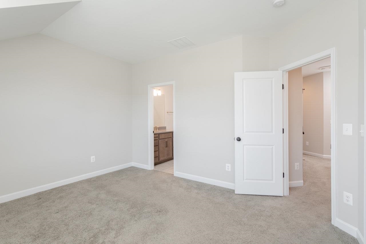 3393 MONTEREY DR, ROCKINGHAM, Virginia 22801, 3 Bedrooms Bedrooms, ,2 BathroomsBathrooms,Residential,3393 MONTEREY DR,662966 MLS # 662966