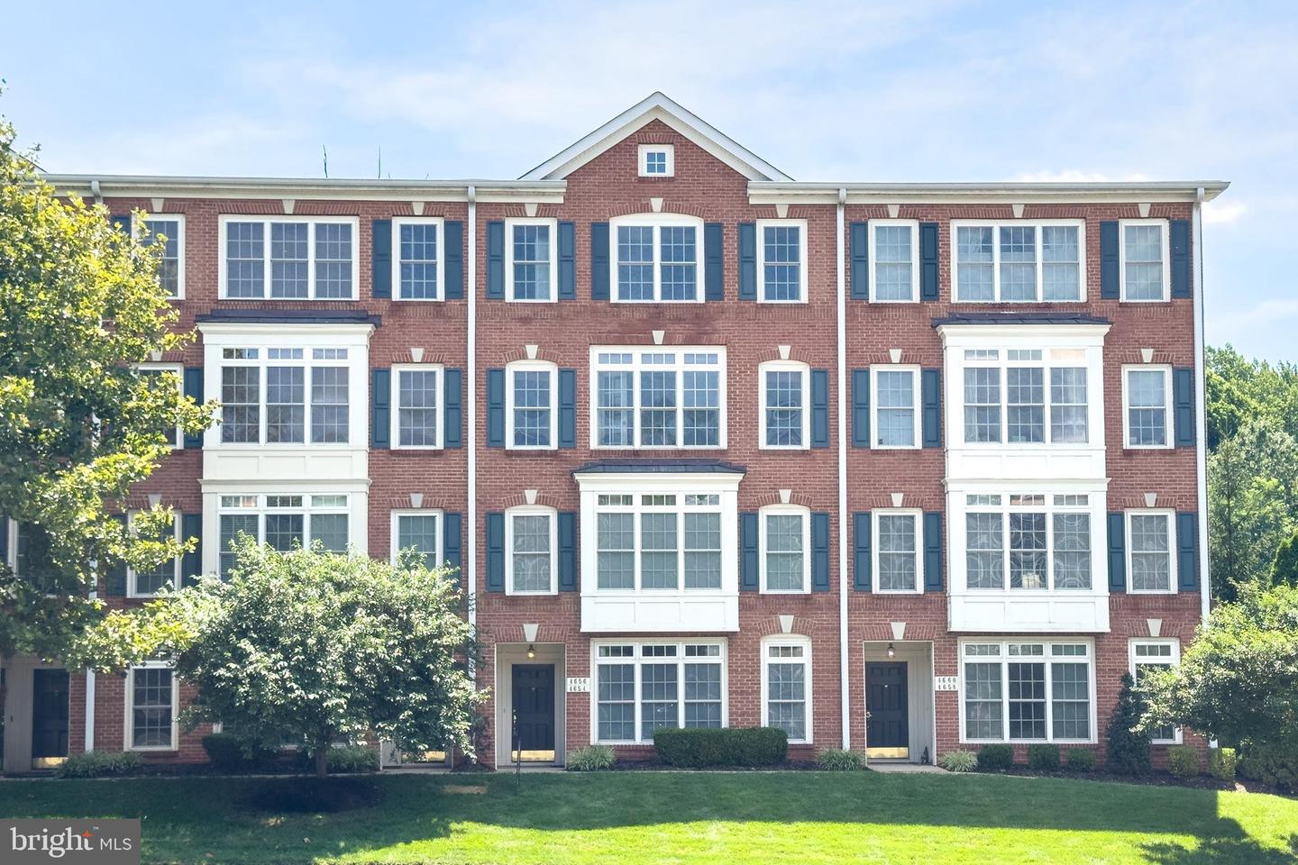 4656 UNIT #522 BATTENBURG LN, FAIRFAX, Virginia 22030, 3 Bedrooms Bedrooms, ,2 BathroomsBathrooms,Residential,For sale,4656 UNIT #522 BATTENBURG LN,VAFX2244190 MLS # VAFX2244190