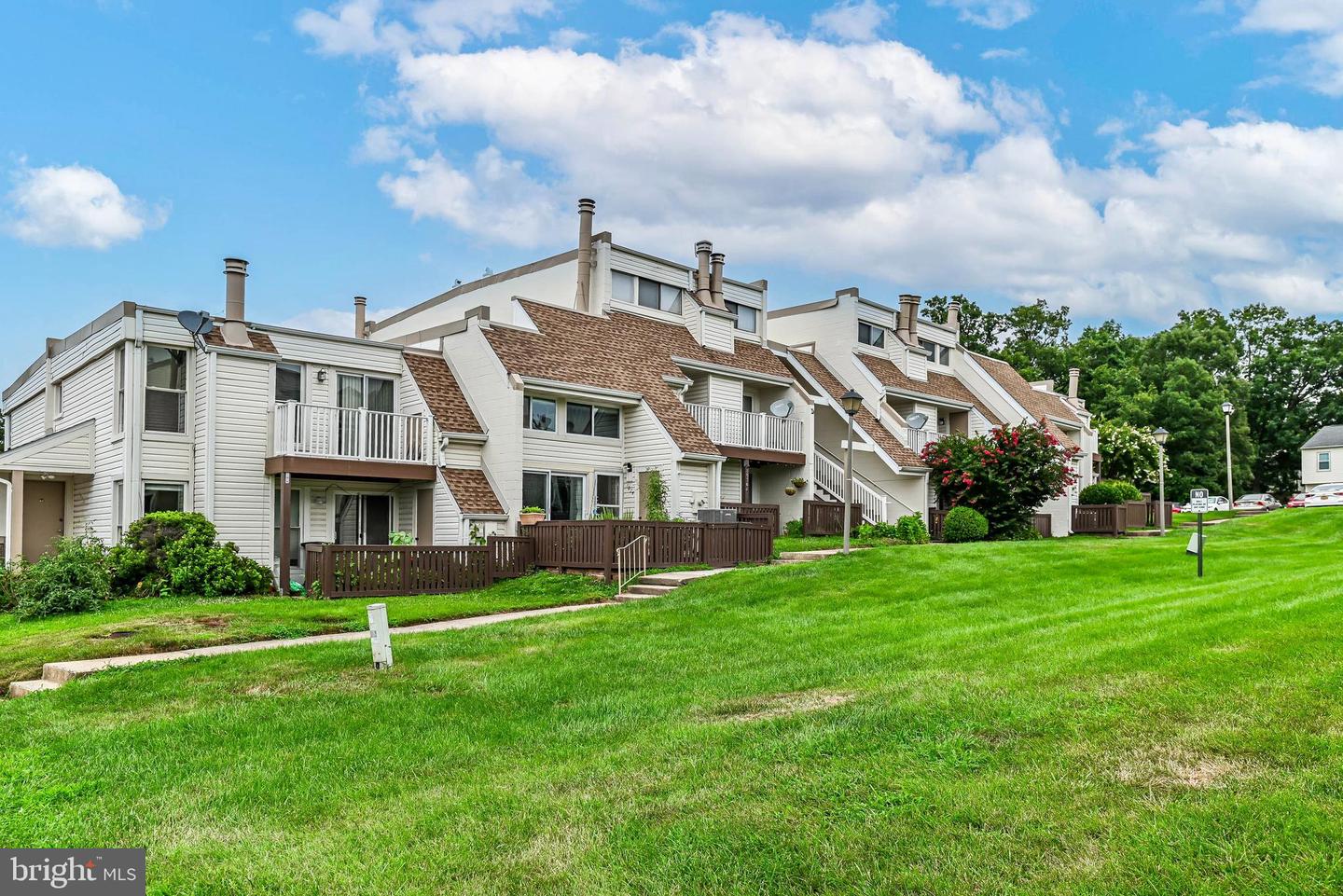 1054 MYCROFT CT, STERLING, Virginia 20164, 1 Bedroom Bedrooms, ,1 BathroomBathrooms,Residential,For sale,1054 MYCROFT CT,VALO2098456 MLS # VALO2098456