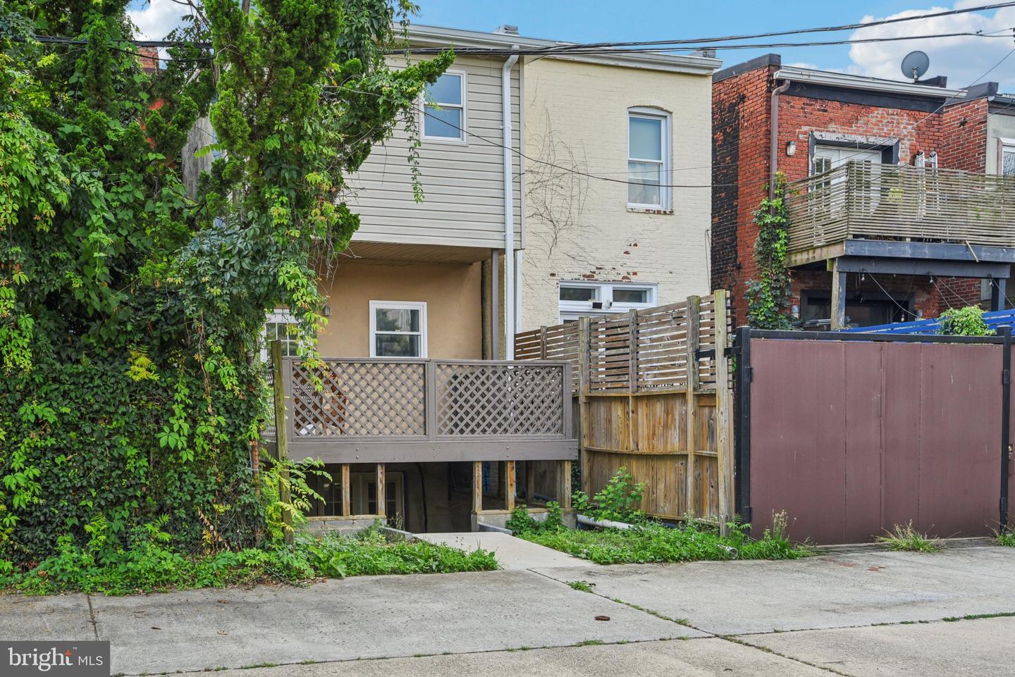 321 ELM ST NW, WASHINGTON, District Of Columbia 20001, 3 Bedrooms Bedrooms, ,2 BathroomsBathrooms,Residential,For sale,321 ELM ST NW,DCDC2204274 MLS # DCDC2204274