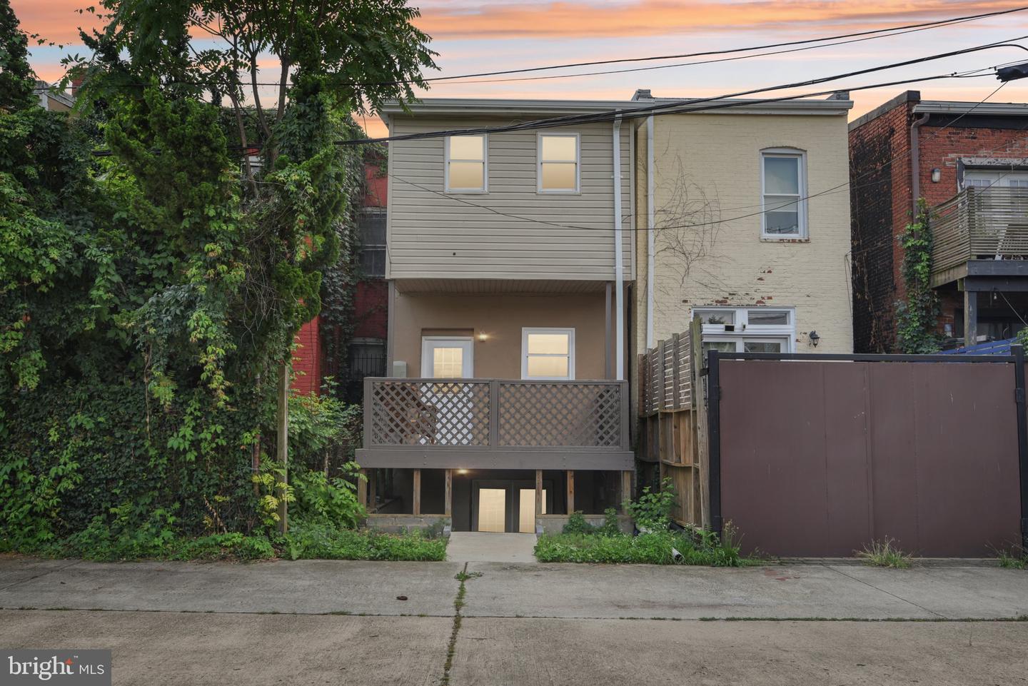 321 ELM ST NW, WASHINGTON, District Of Columbia 20001, 3 Bedrooms Bedrooms, ,2 BathroomsBathrooms,Residential,For sale,321 ELM ST NW,DCDC2204274 MLS # DCDC2204274