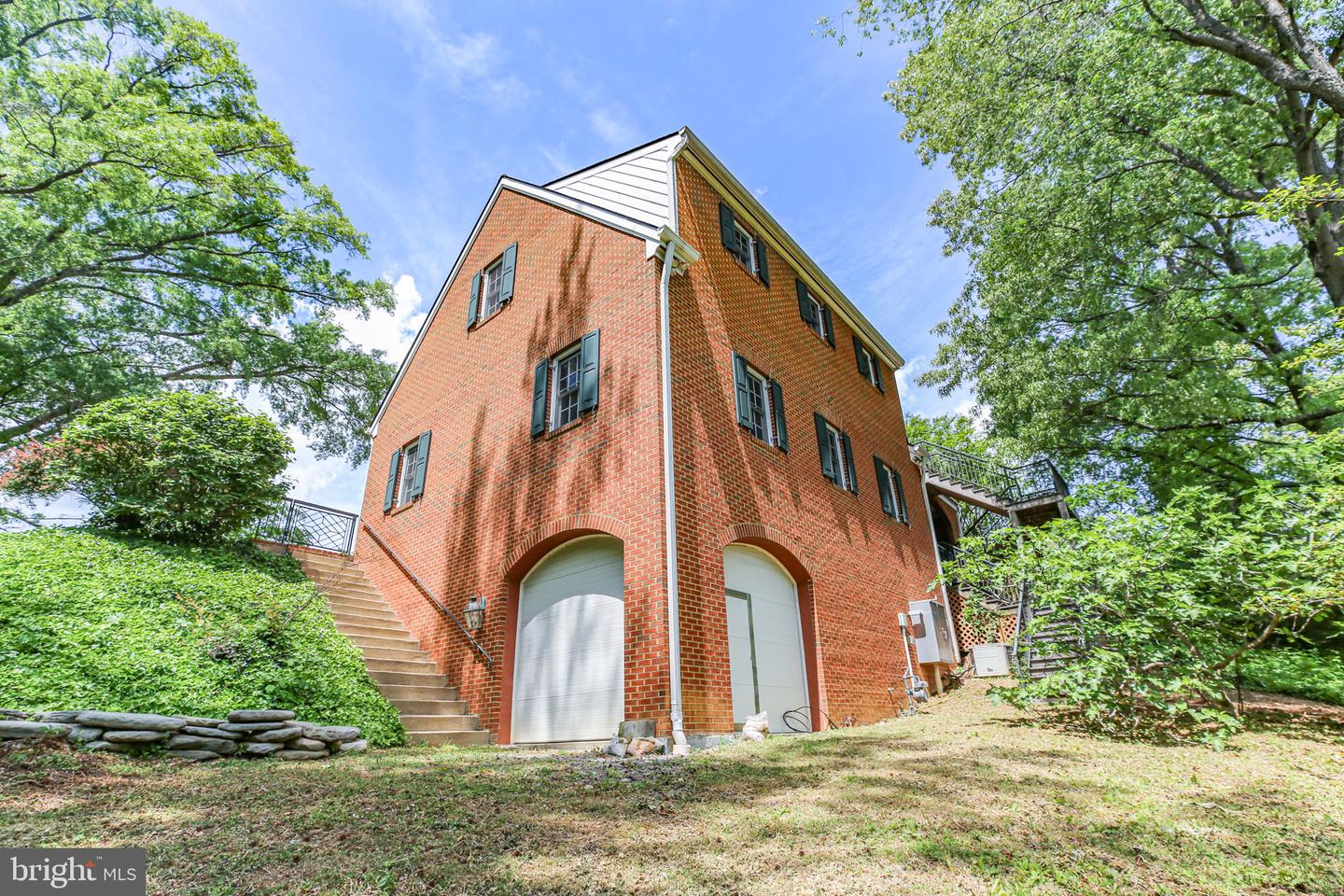 1711 HIGHLAND RD, FREDERICKSBURG, Virginia 22401, 6 Bedrooms Bedrooms, ,6 BathroomsBathrooms,Residential,For sale,1711 HIGHLAND RD,VAFB2008402 MLS # VAFB2008402