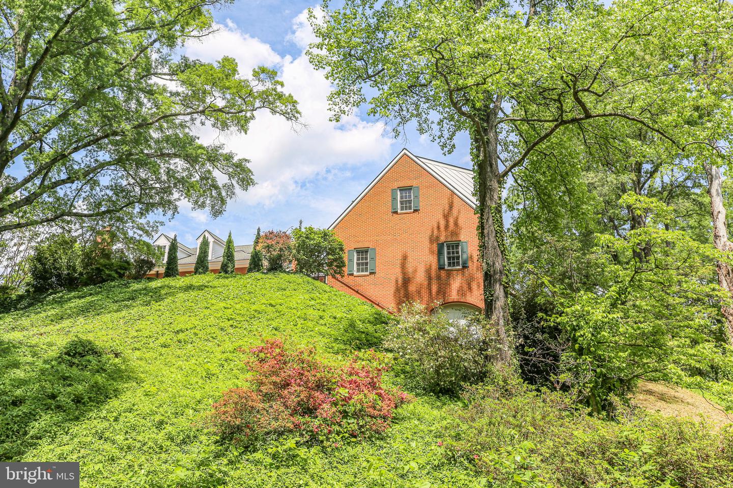 1711 HIGHLAND RD, FREDERICKSBURG, Virginia 22401, 6 Bedrooms Bedrooms, ,6 BathroomsBathrooms,Residential,For sale,1711 HIGHLAND RD,VAFB2008402 MLS # VAFB2008402