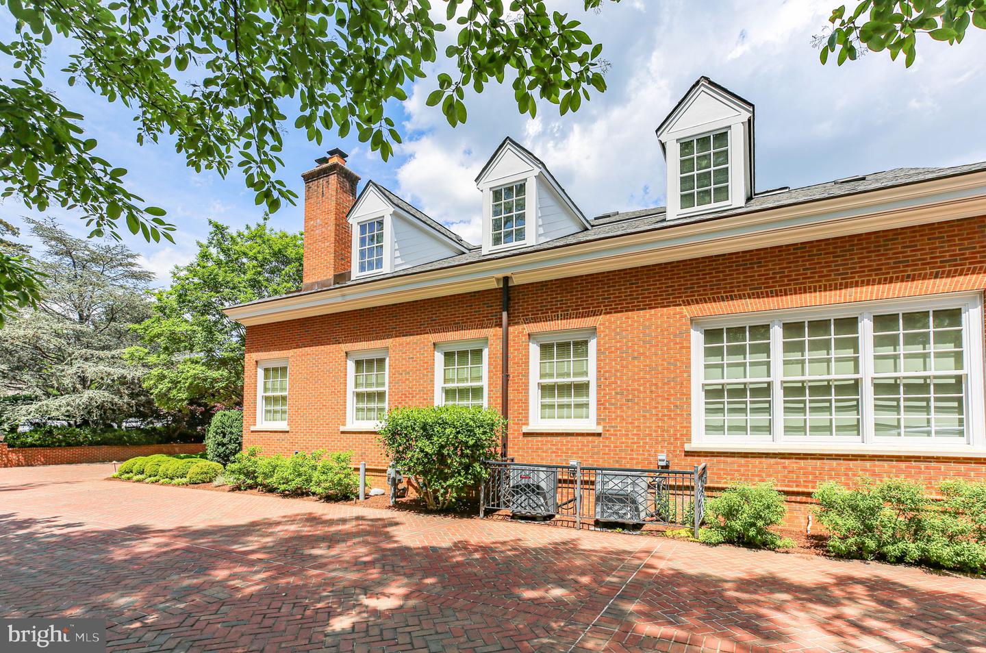 1711 HIGHLAND RD, FREDERICKSBURG, Virginia 22401, 6 Bedrooms Bedrooms, ,6 BathroomsBathrooms,Residential,For sale,1711 HIGHLAND RD,VAFB2008402 MLS # VAFB2008402