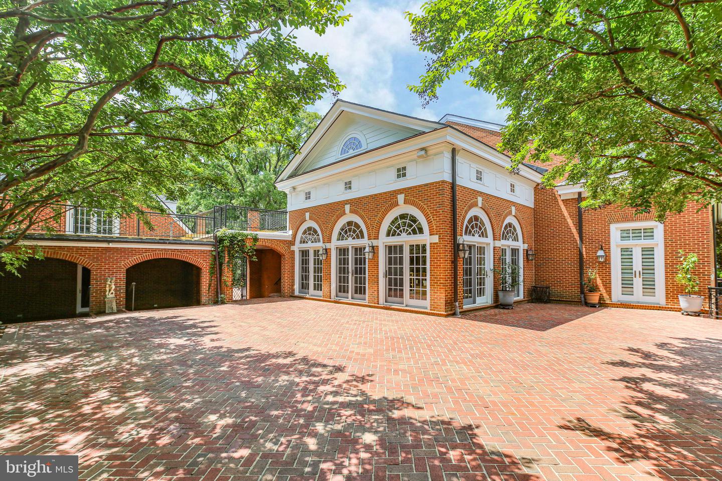 1711 HIGHLAND RD, FREDERICKSBURG, Virginia 22401, 6 Bedrooms Bedrooms, ,6 BathroomsBathrooms,Residential,For sale,1711 HIGHLAND RD,VAFB2008402 MLS # VAFB2008402
