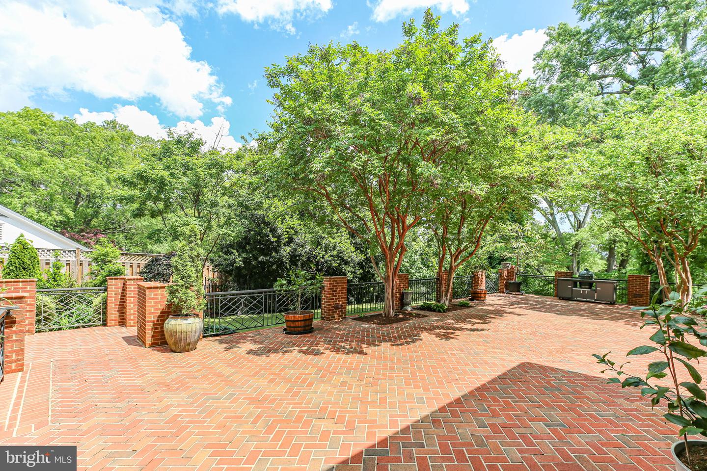 1711 HIGHLAND RD, FREDERICKSBURG, Virginia 22401, 6 Bedrooms Bedrooms, ,6 BathroomsBathrooms,Residential,For sale,1711 HIGHLAND RD,VAFB2008402 MLS # VAFB2008402