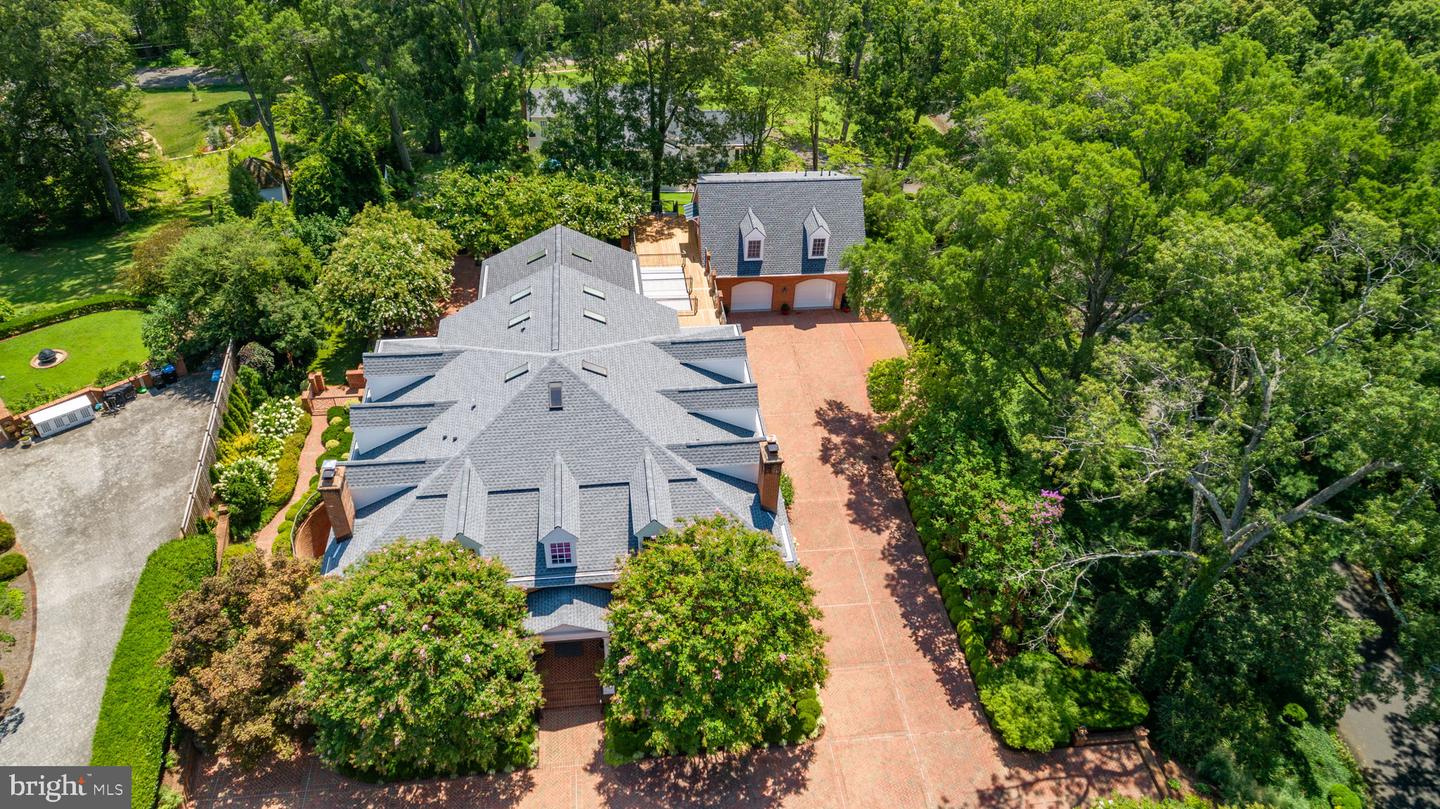 1711 HIGHLAND RD, FREDERICKSBURG, Virginia 22401, 6 Bedrooms Bedrooms, ,6 BathroomsBathrooms,Residential,For sale,1711 HIGHLAND RD,VAFB2008402 MLS # VAFB2008402