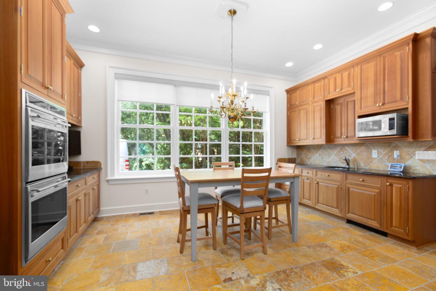 1711 HIGHLAND RD, FREDERICKSBURG, Virginia 22401, 6 Bedrooms Bedrooms, ,6 BathroomsBathrooms,Residential,For sale,1711 HIGHLAND RD,VAFB2008402 MLS # VAFB2008402