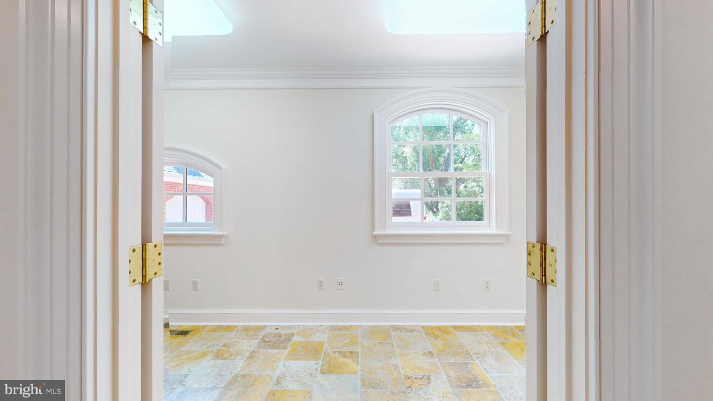 1711 HIGHLAND RD, FREDERICKSBURG, Virginia 22401, 6 Bedrooms Bedrooms, ,6 BathroomsBathrooms,Residential,For sale,1711 HIGHLAND RD,VAFB2008402 MLS # VAFB2008402
