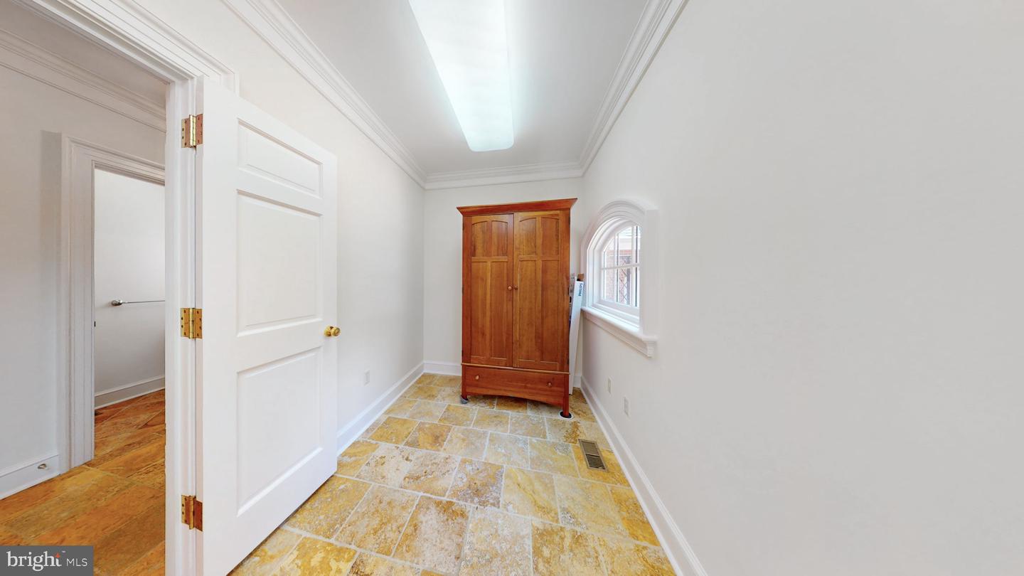 1711 HIGHLAND RD, FREDERICKSBURG, Virginia 22401, 6 Bedrooms Bedrooms, ,6 BathroomsBathrooms,Residential,For sale,1711 HIGHLAND RD,VAFB2008402 MLS # VAFB2008402