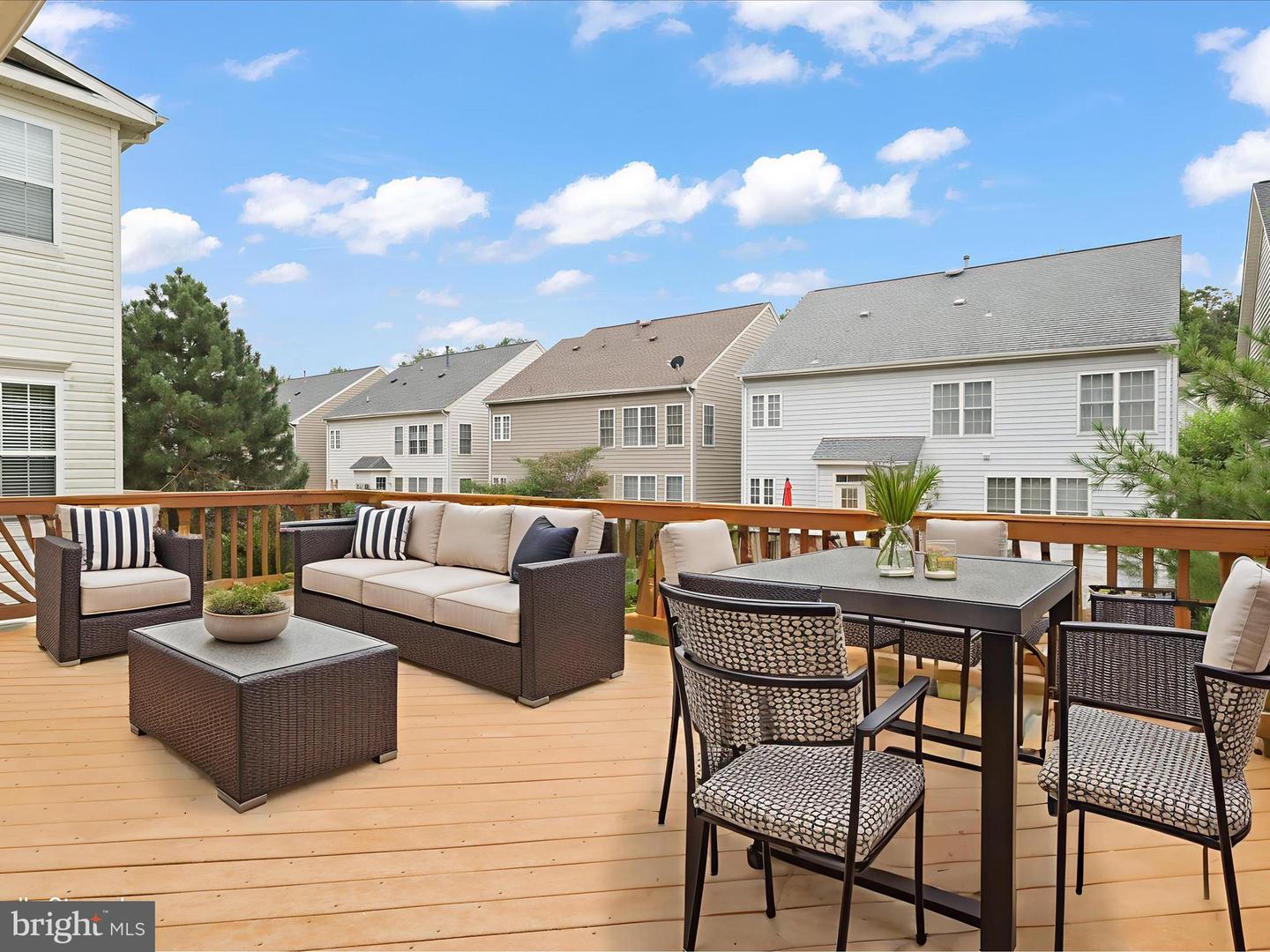 7684 AUDUBON MEADOW, ALEXANDRIA, Virginia 22306, 3 Bedrooms Bedrooms, ,3 BathroomsBathrooms,Residential,For sale,7684 AUDUBON MEADOW,VAFX2249314 MLS # VAFX2249314