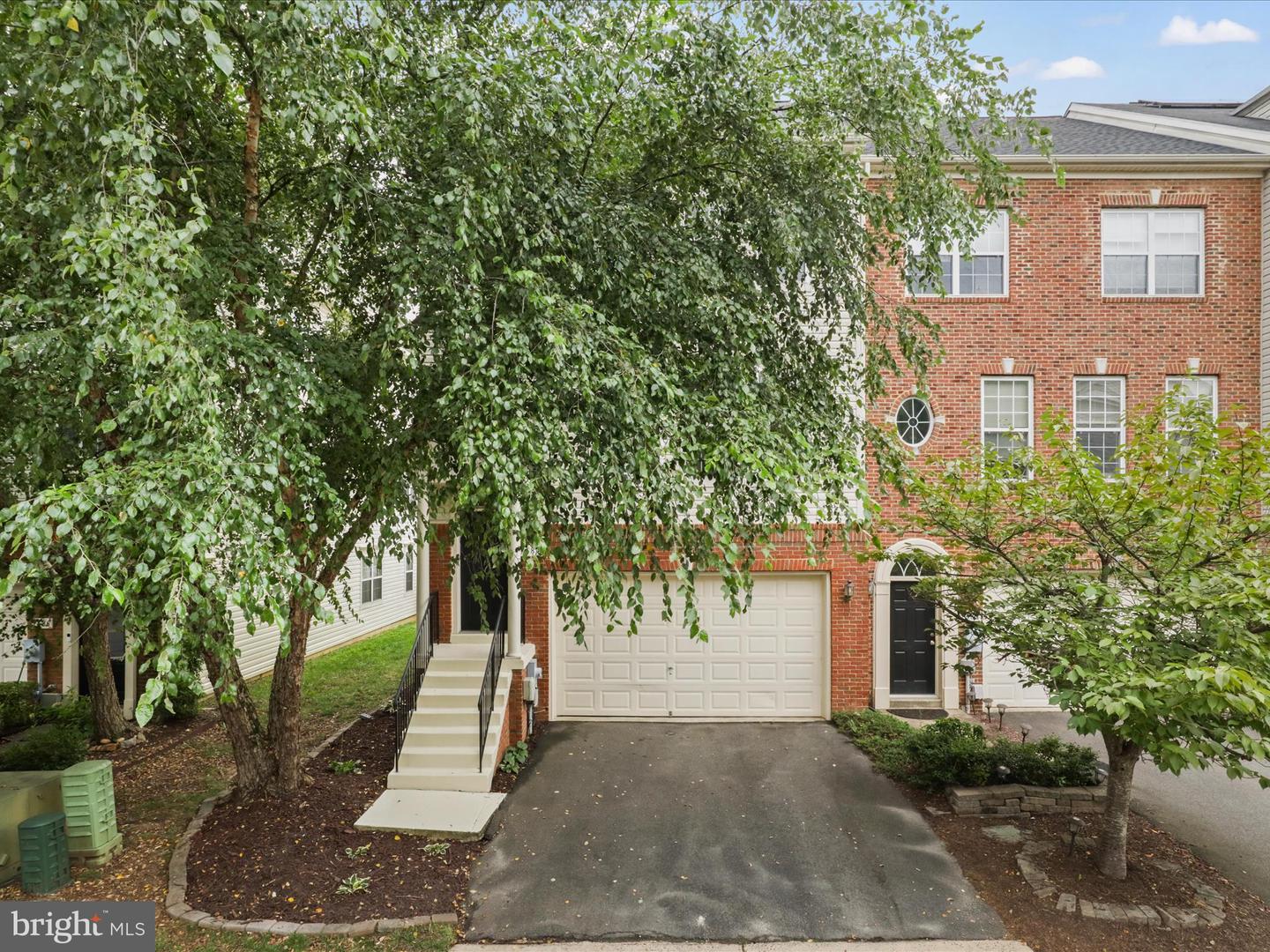 7684 AUDUBON MEADOW, ALEXANDRIA, Virginia 22306, 3 Bedrooms Bedrooms, ,3 BathroomsBathrooms,Residential,For sale,7684 AUDUBON MEADOW,VAFX2249314 MLS # VAFX2249314