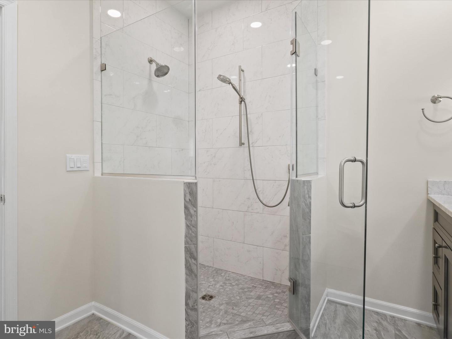 7684 AUDUBON MEADOW, ALEXANDRIA, Virginia 22306, 3 Bedrooms Bedrooms, ,3 BathroomsBathrooms,Residential,For sale,7684 AUDUBON MEADOW,VAFX2249314 MLS # VAFX2249314