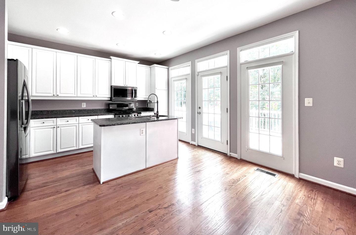 12129 CHANCERY STATION CIR, RESTON, Virginia 20190, 3 Bedrooms Bedrooms, ,3 BathroomsBathrooms,Residential,For sale,12129 CHANCERY STATION CIR,VAFX2250334 MLS # VAFX2250334