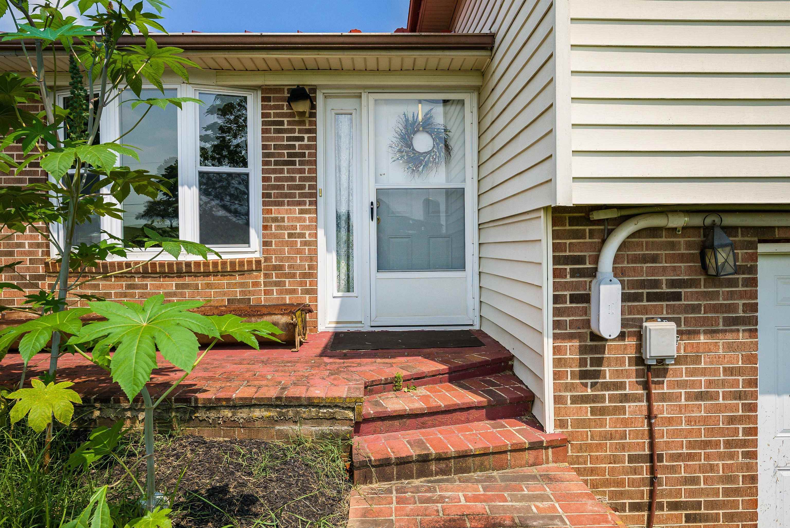 3839 LAWYER RD, MCGAHEYSVILLE, Virginia 22840, 3 Bedrooms Bedrooms, ,2 BathroomsBathrooms,Residential,Brelsford 0911,3839 LAWYER RD,667722 MLS # 667722