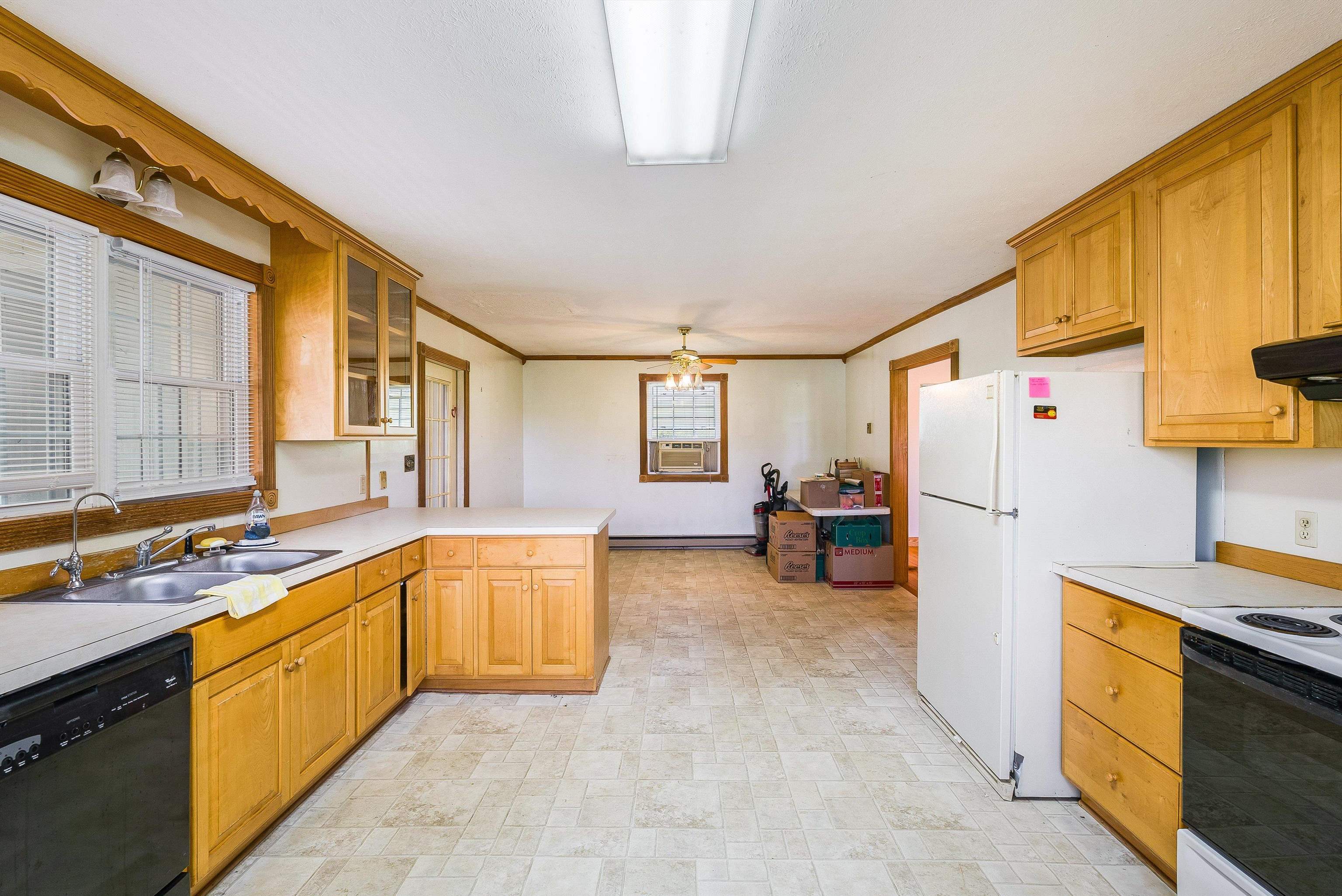 3839 LAWYER RD, MCGAHEYSVILLE, Virginia 22840, 3 Bedrooms Bedrooms, ,2 BathroomsBathrooms,Residential,Brelsford 0911,3839 LAWYER RD,667722 MLS # 667722