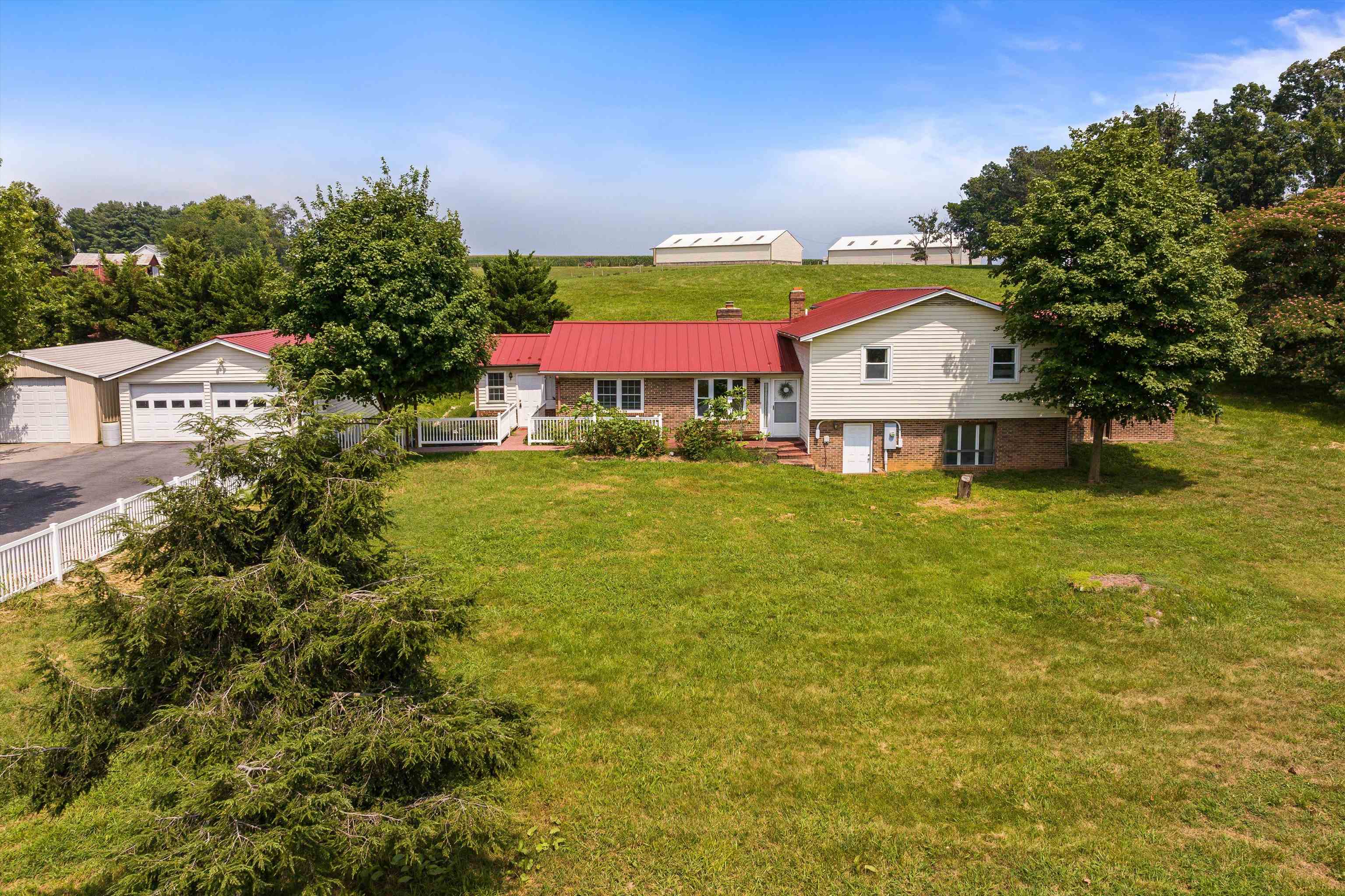 3839 LAWYER RD, MCGAHEYSVILLE, Virginia 22840, 3 Bedrooms Bedrooms, ,2 BathroomsBathrooms,Residential,Brelsford 0911,3839 LAWYER RD,667722 MLS # 667722