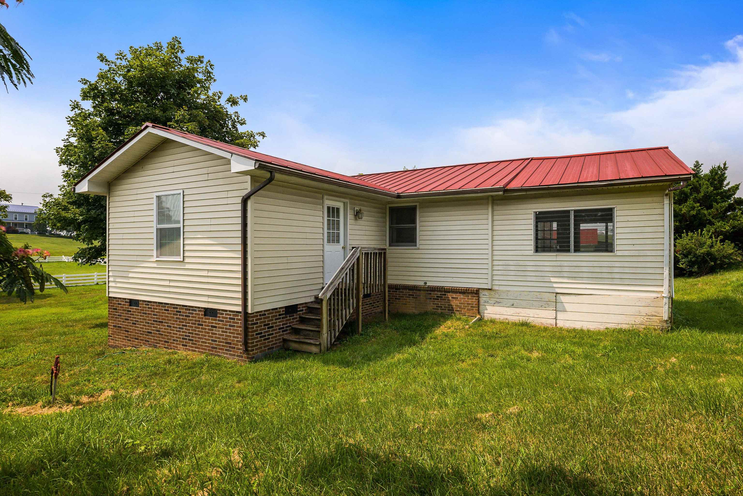 3839 LAWYER RD, MCGAHEYSVILLE, Virginia 22840, 3 Bedrooms Bedrooms, ,2 BathroomsBathrooms,Residential,Brelsford 0911,3839 LAWYER RD,667722 MLS # 667722