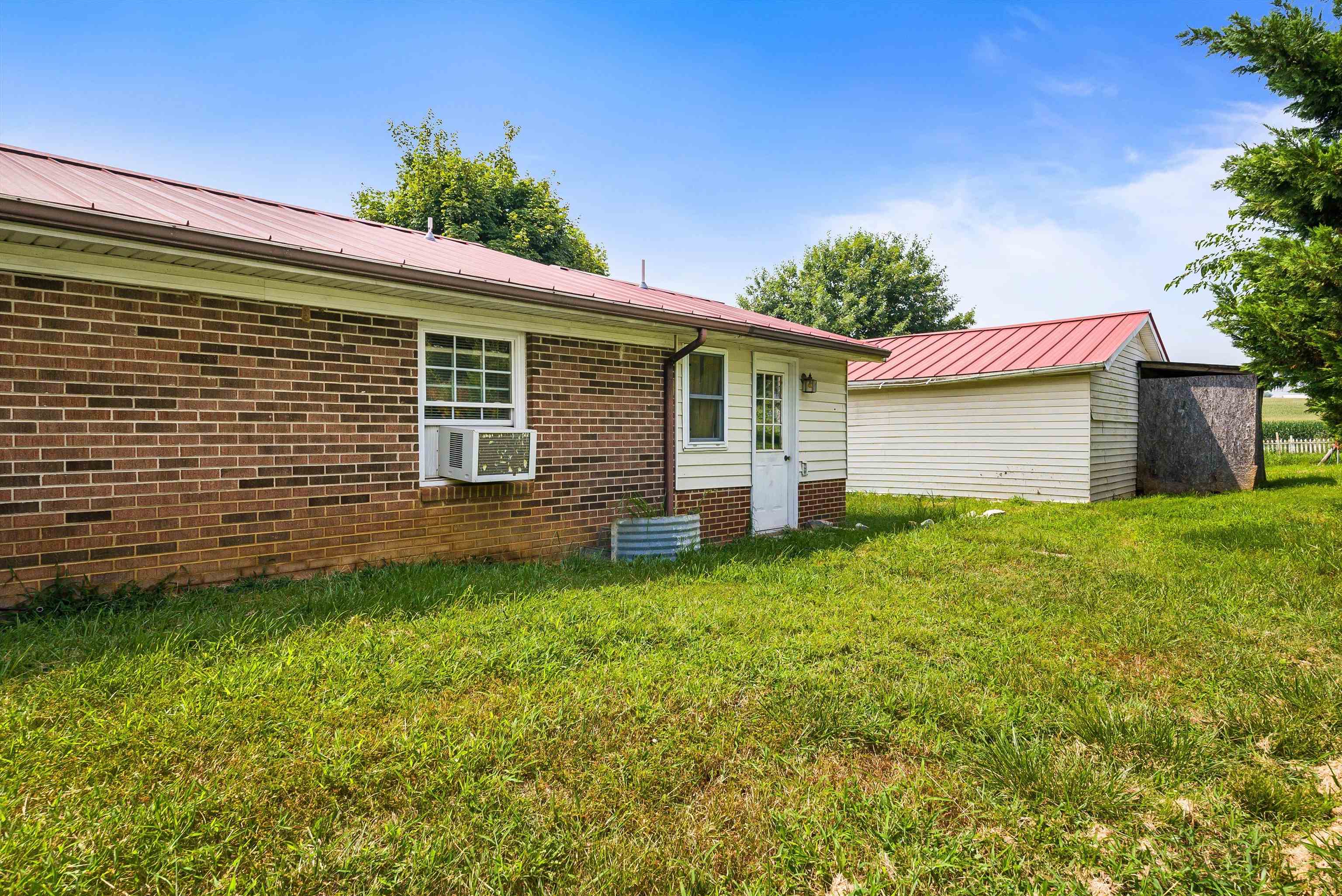 3839 LAWYER RD, MCGAHEYSVILLE, Virginia 22840, 3 Bedrooms Bedrooms, ,2 BathroomsBathrooms,Residential,Brelsford 0911,3839 LAWYER RD,667722 MLS # 667722