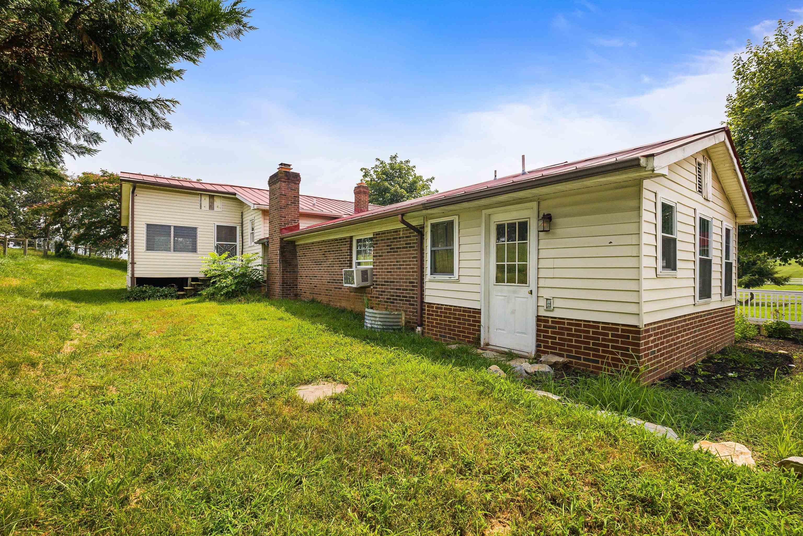 3839 LAWYER RD, MCGAHEYSVILLE, Virginia 22840, 3 Bedrooms Bedrooms, ,2 BathroomsBathrooms,Residential,Brelsford 0911,3839 LAWYER RD,667722 MLS # 667722