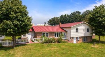 3839 LAWYER RD, MCGAHEYSVILLE, Virginia 22840, 3 Bedrooms Bedrooms, ,2 BathroomsBathrooms,Residential,Brelsford 0911,3839 LAWYER RD,667722 MLS # 667722