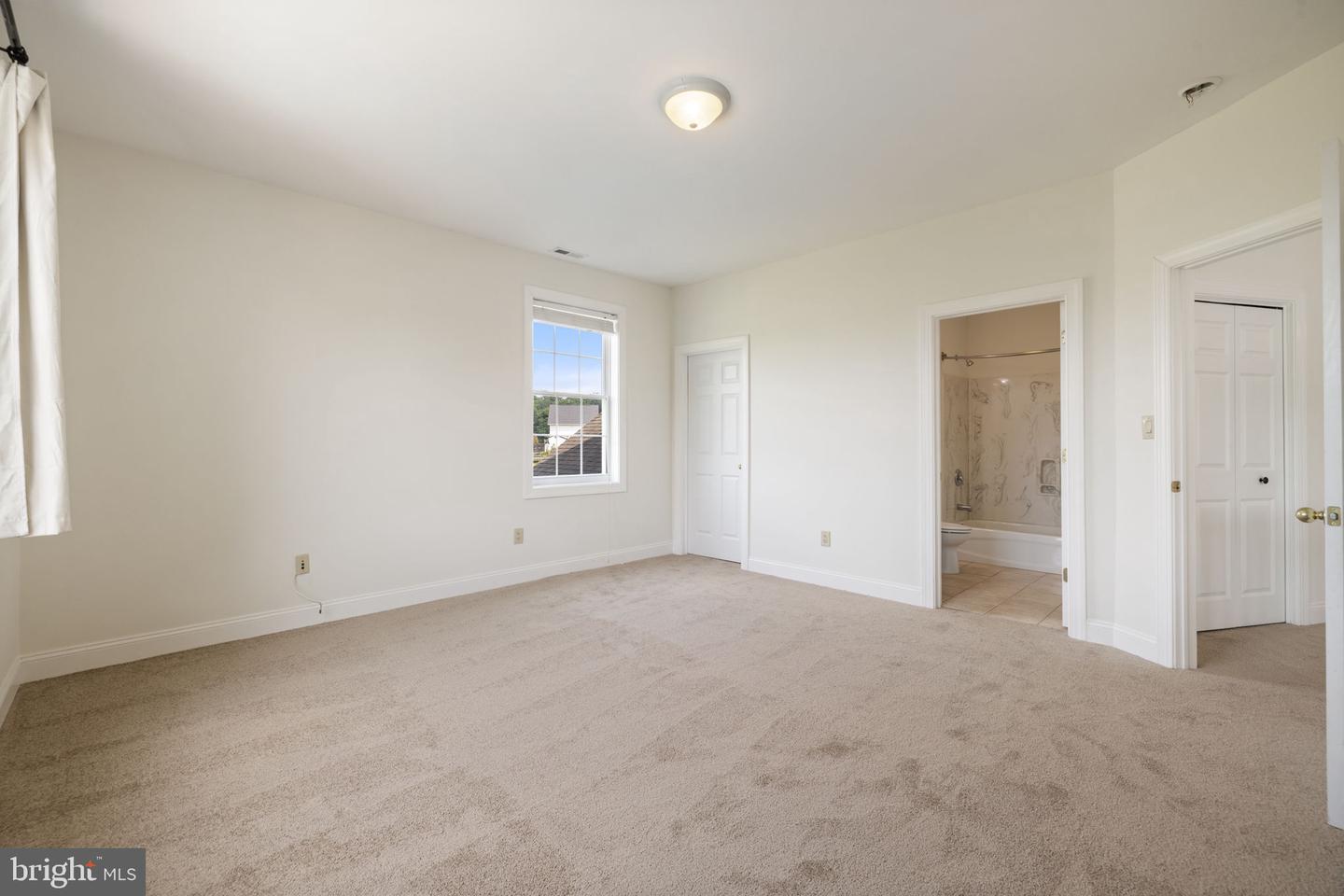 39260 CHARLES TOWN PIKE, HAMILTON, Virginia 20158, 4 Bedrooms Bedrooms, ,6 BathroomsBathrooms,Residential,For sale,39260 CHARLES TOWN PIKE,VALO2101002 MLS # VALO2101002
