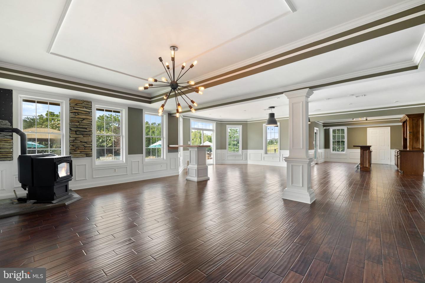 39260 CHARLES TOWN PIKE, HAMILTON, Virginia 20158, 4 Bedrooms Bedrooms, ,6 BathroomsBathrooms,Residential,For sale,39260 CHARLES TOWN PIKE,VALO2101002 MLS # VALO2101002