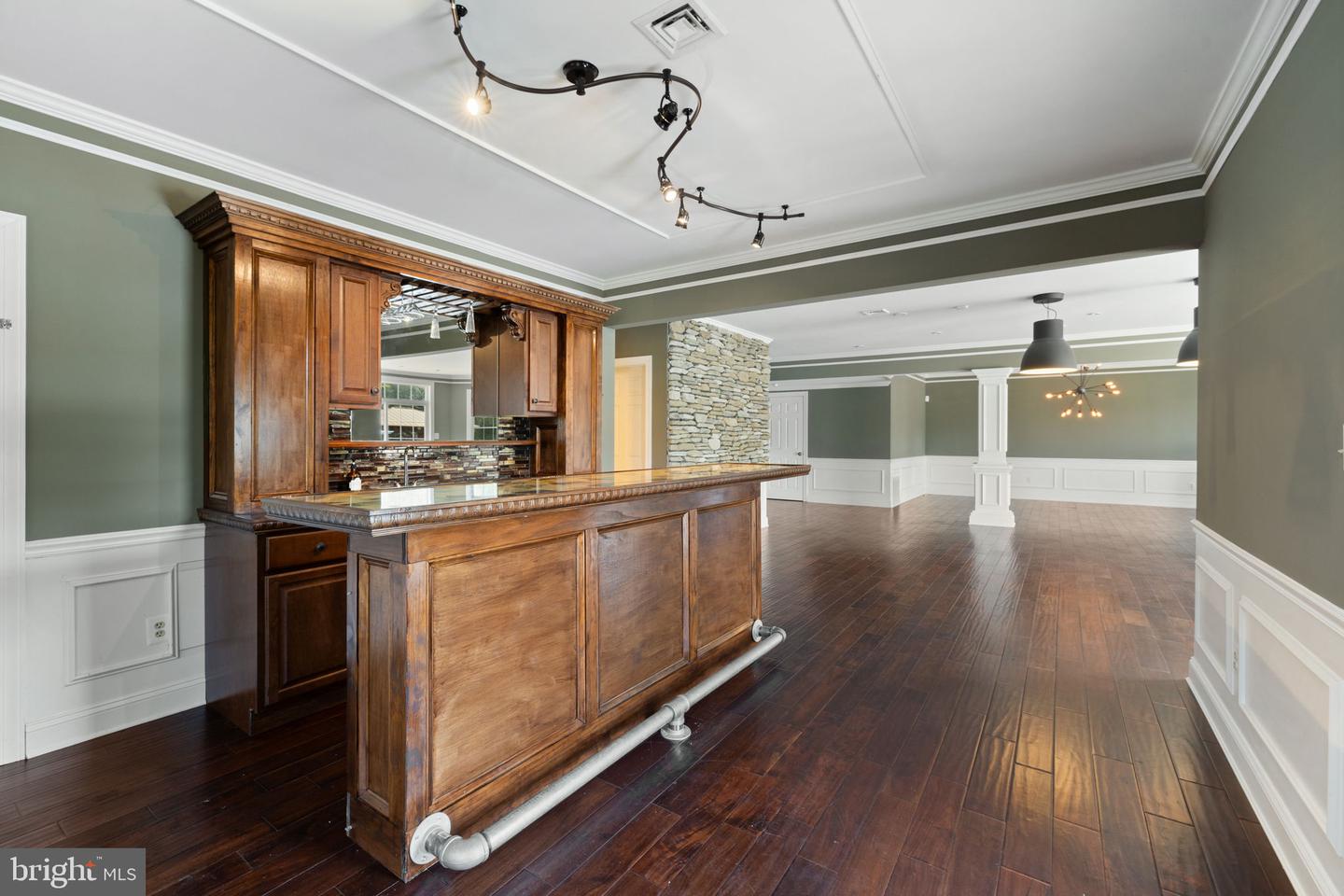 39260 CHARLES TOWN PIKE, HAMILTON, Virginia 20158, 4 Bedrooms Bedrooms, ,6 BathroomsBathrooms,Residential,For sale,39260 CHARLES TOWN PIKE,VALO2101002 MLS # VALO2101002